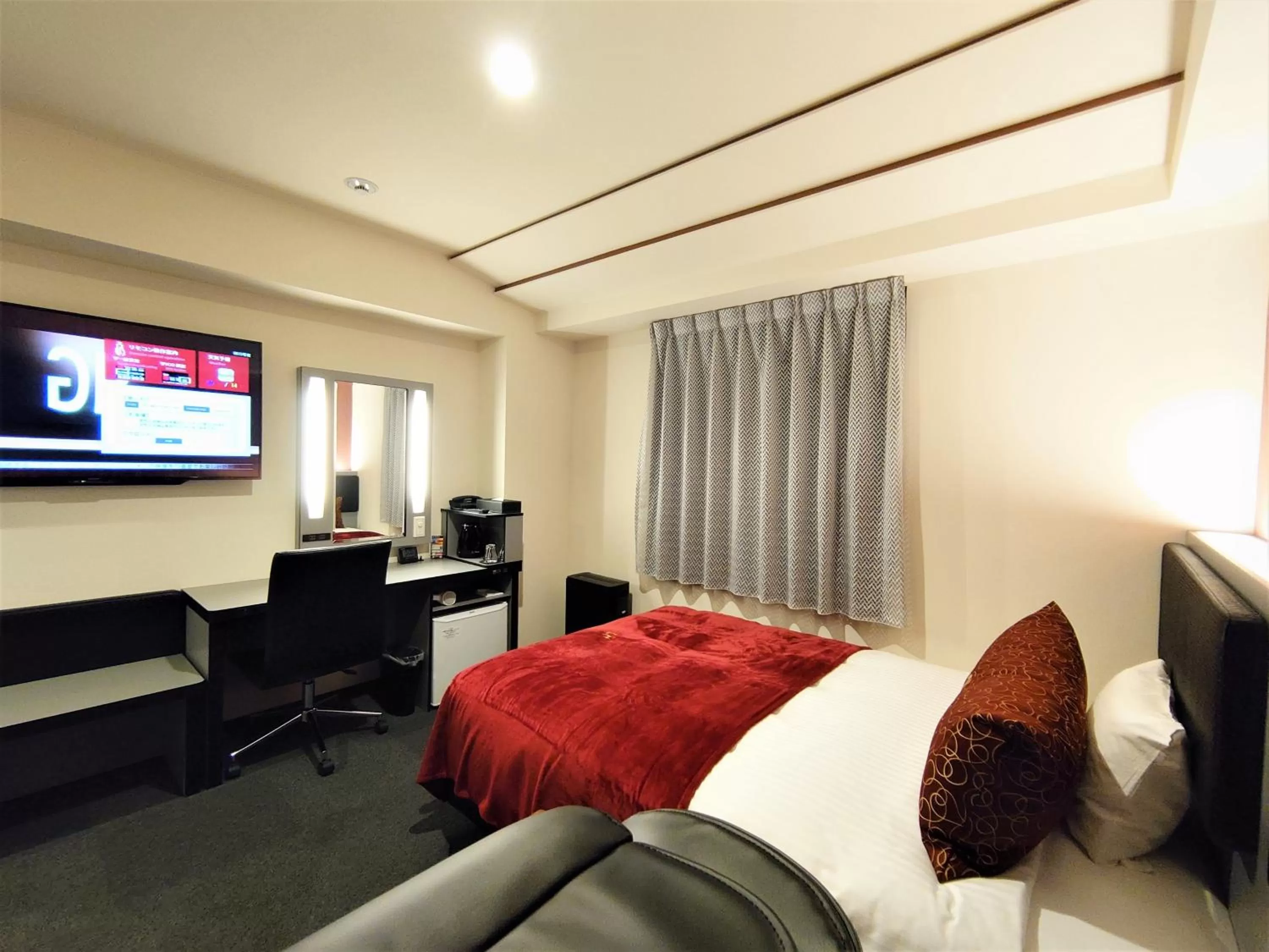 Photo of the whole room, Bed in Green Rich Hotel Matsue Station Across - Artificial hot spring Futamata Yunohana