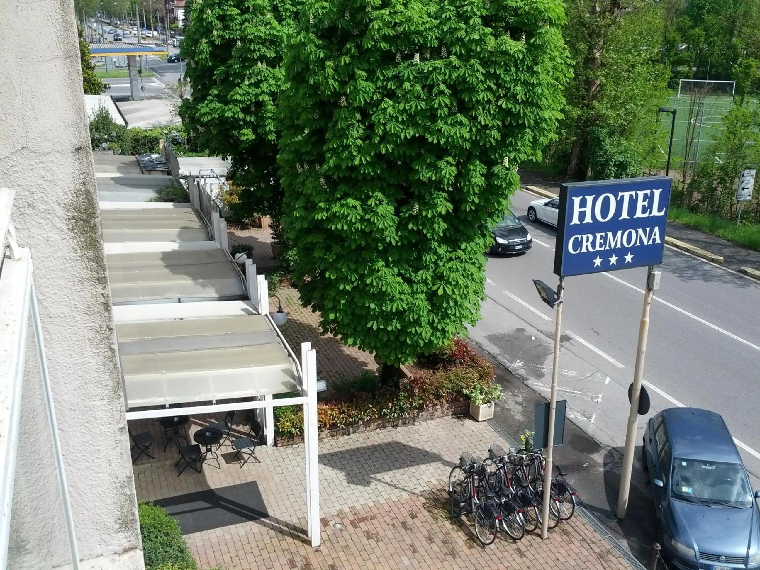 Facade/entrance in Hotel Cremona Viale