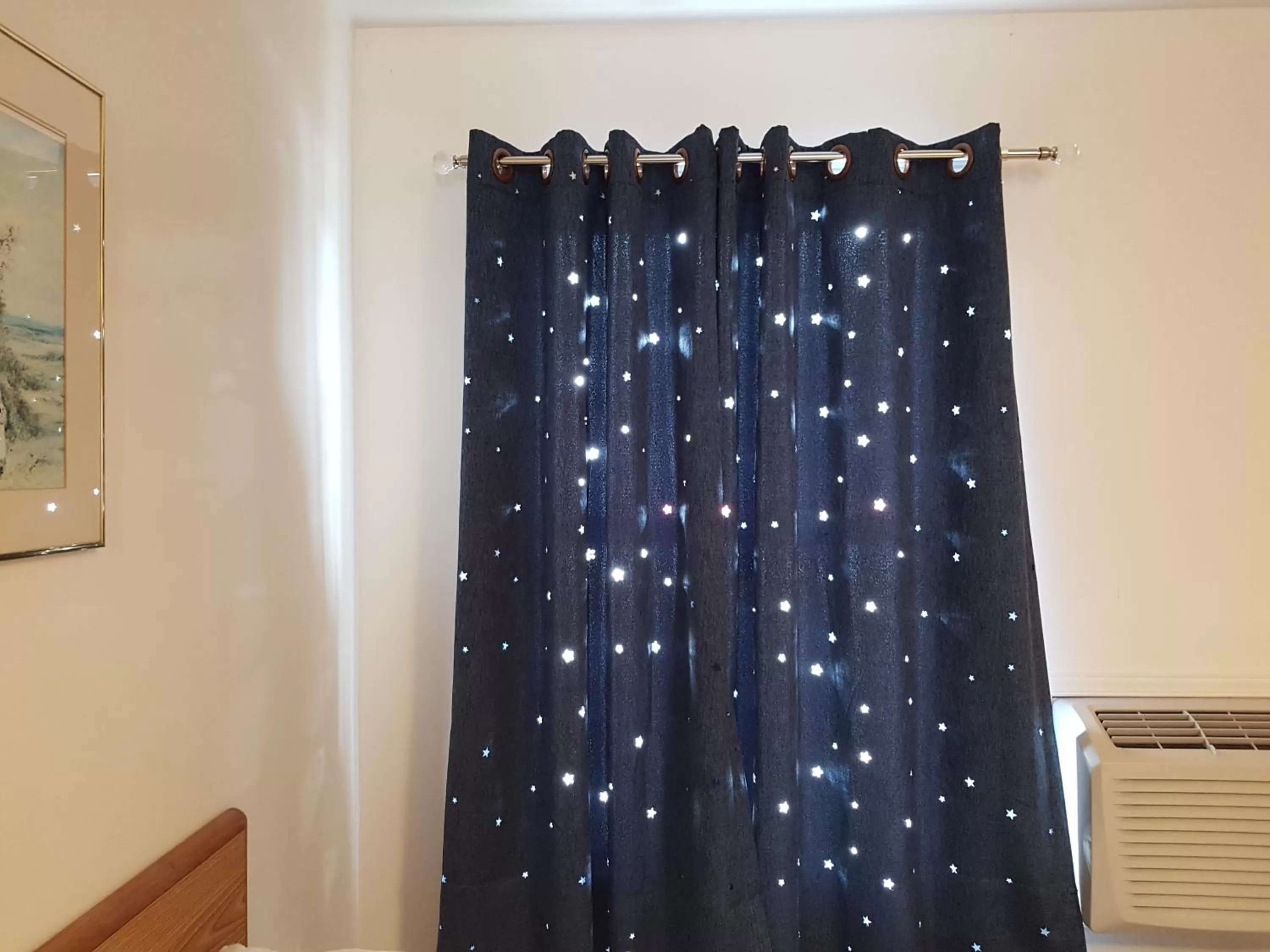 Covered Bridge Inn & Suites