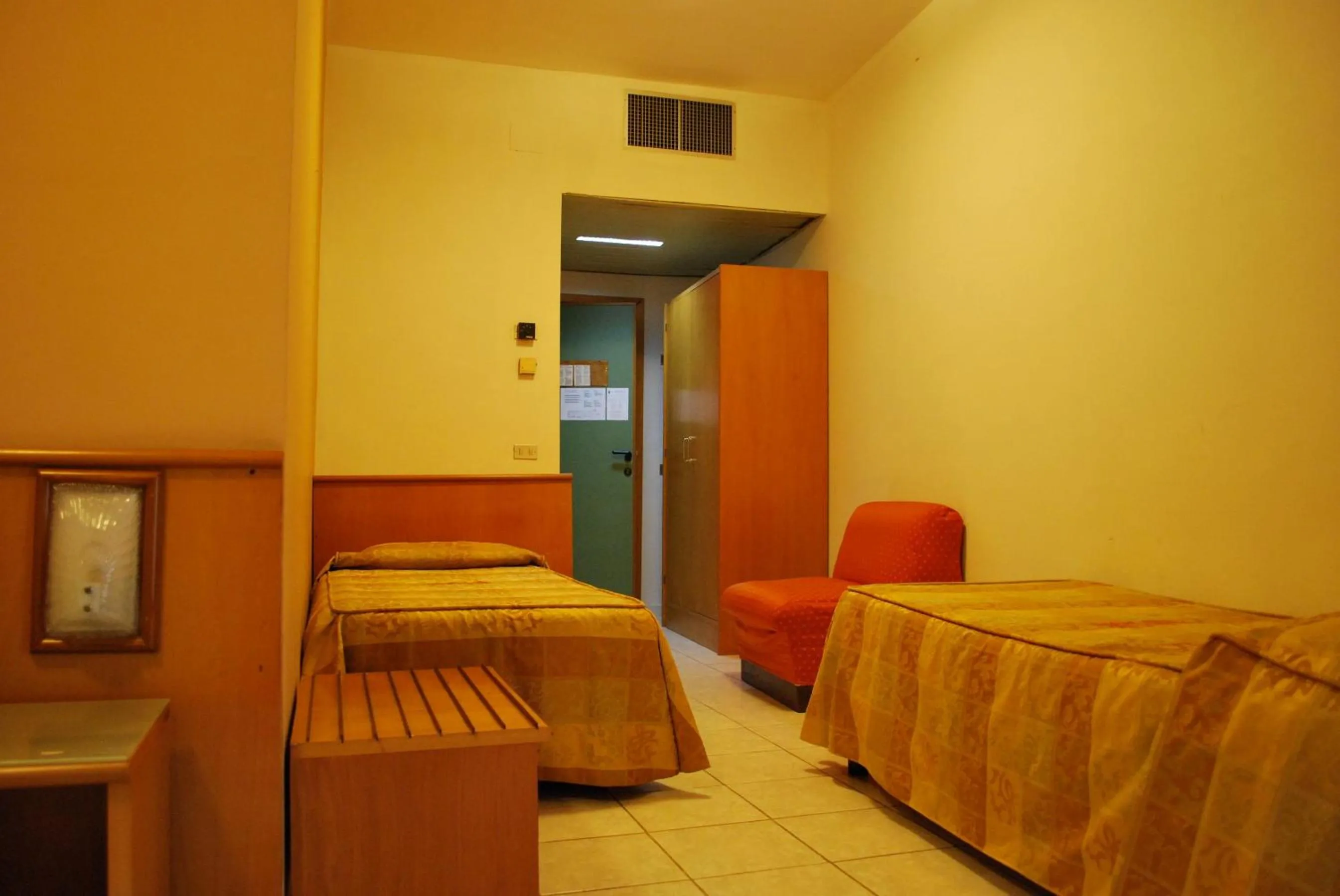 Bedroom, Bed in Hotel Tre Torri