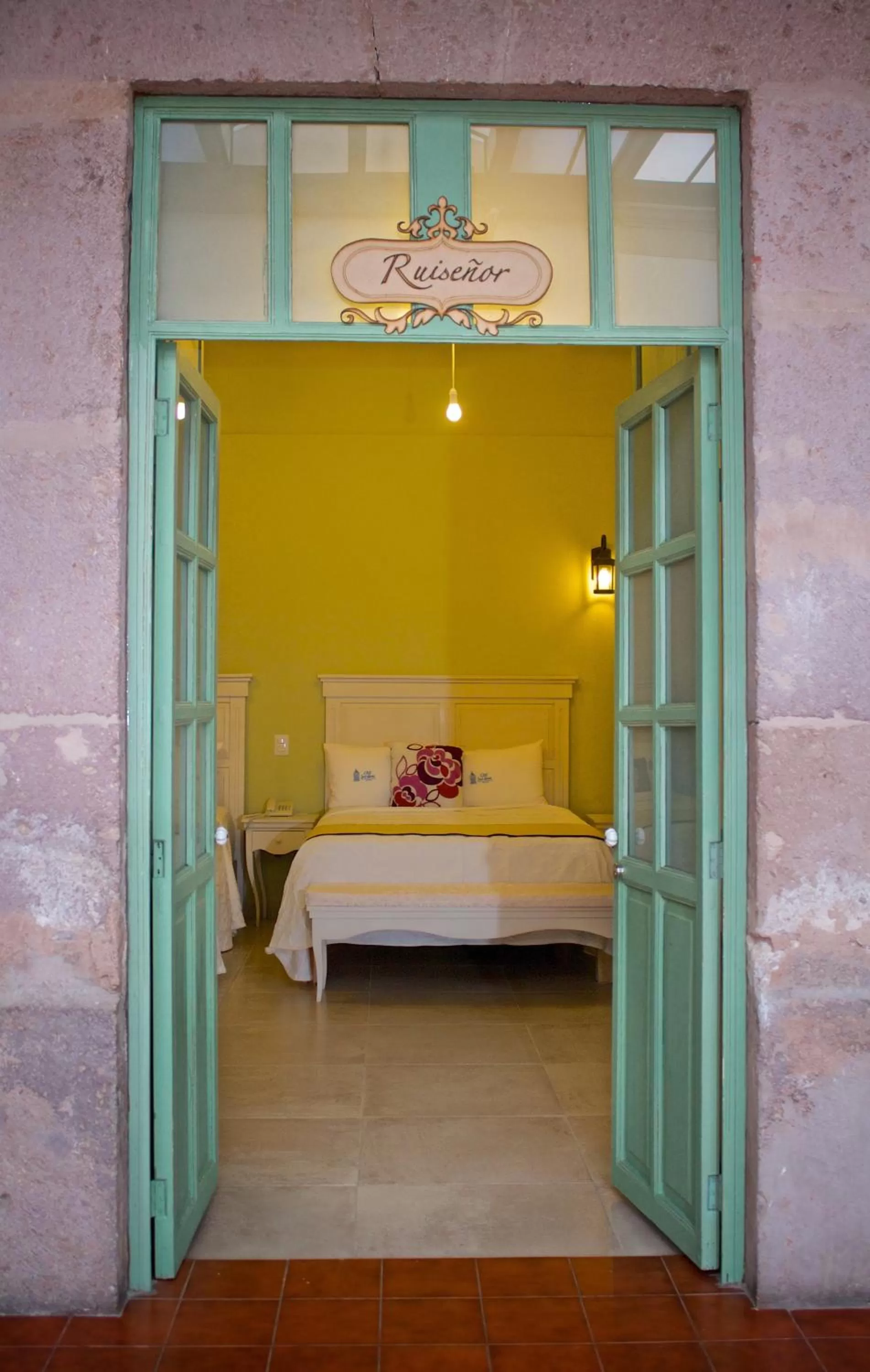 Photo of the whole room, Bed in Casa Jose Maria