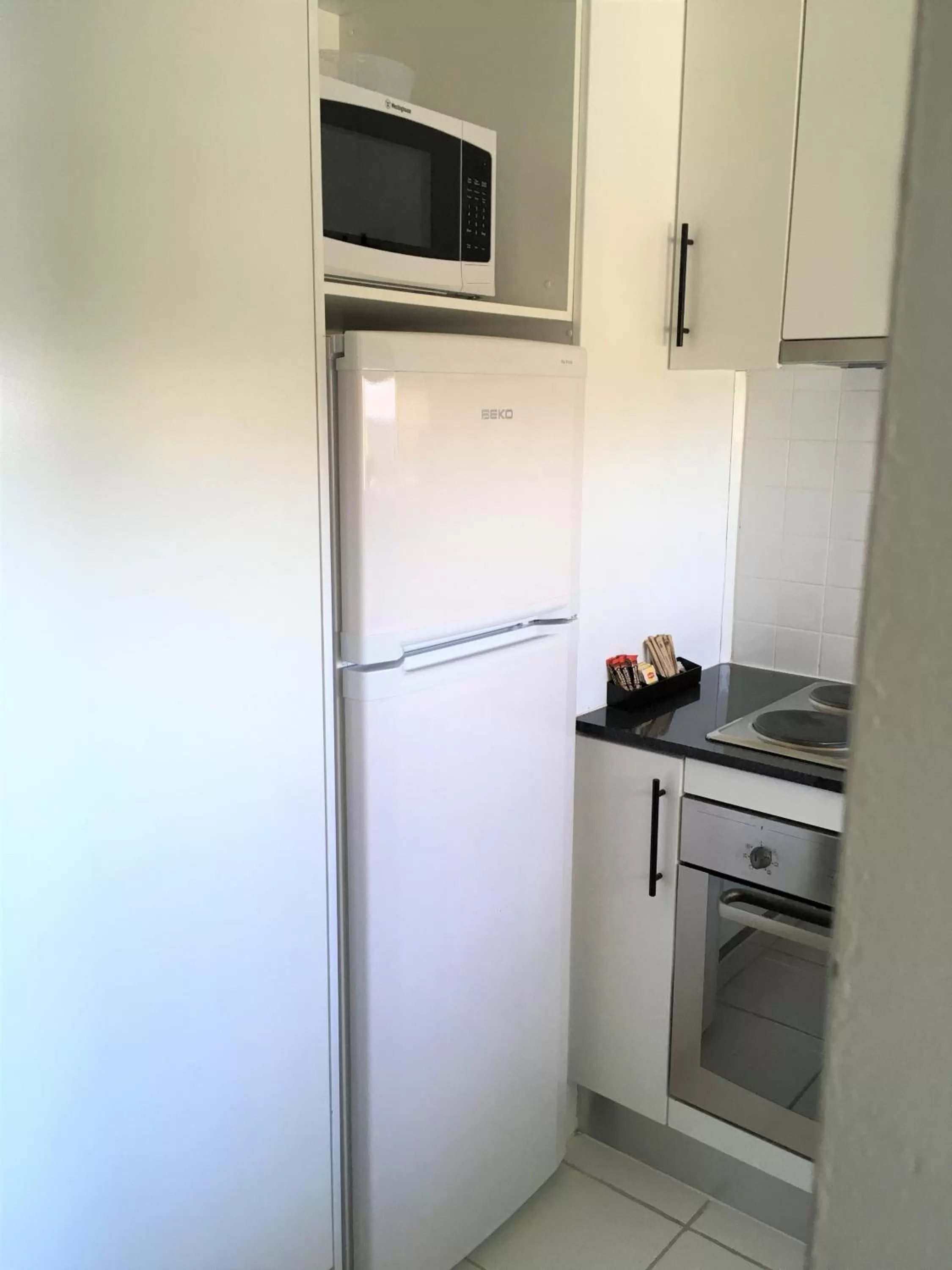 Kitchen or kitchenette in Horizon Holiday Apartments