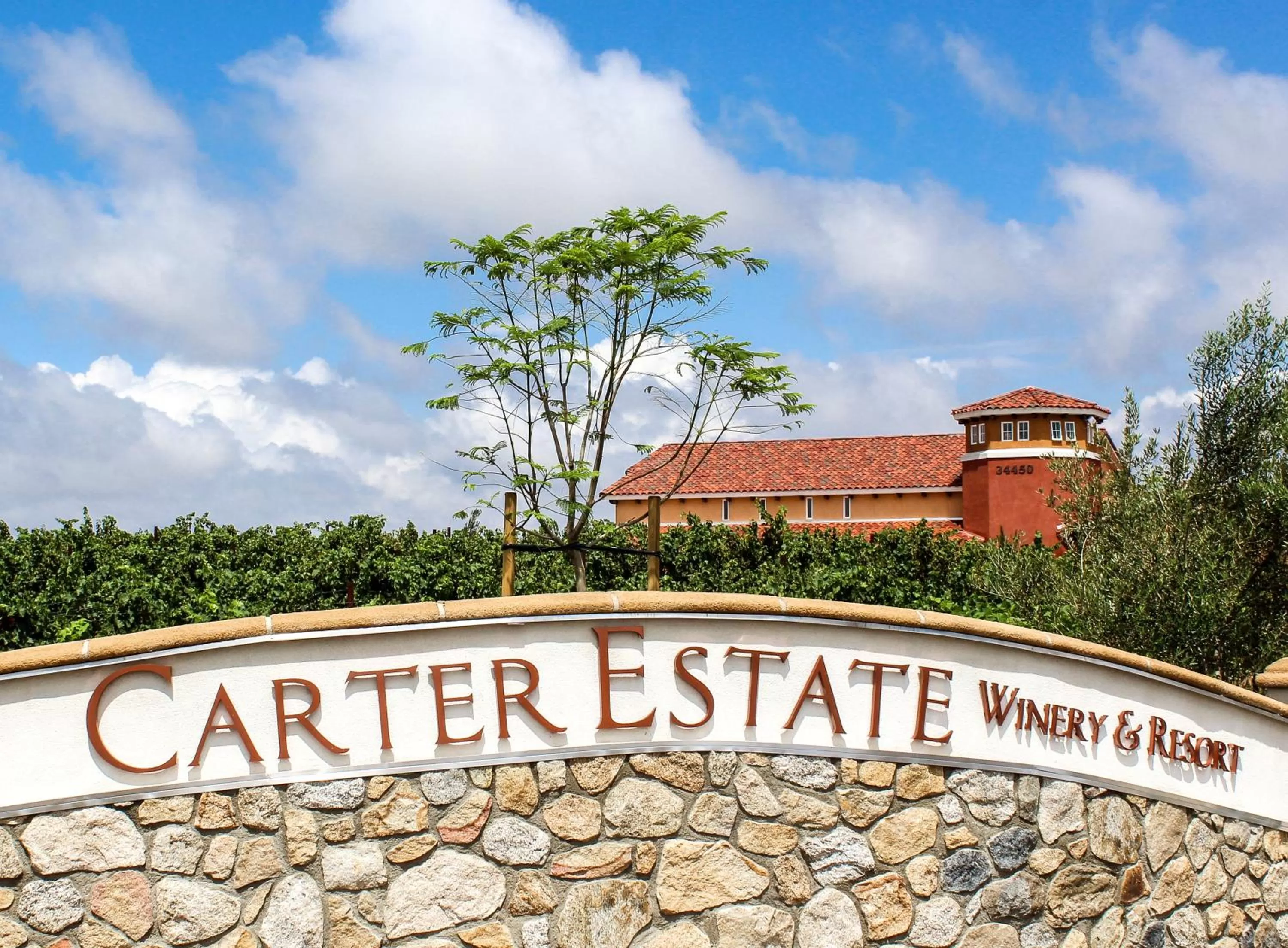 Facade/entrance in Carter Estate Winery and Resort