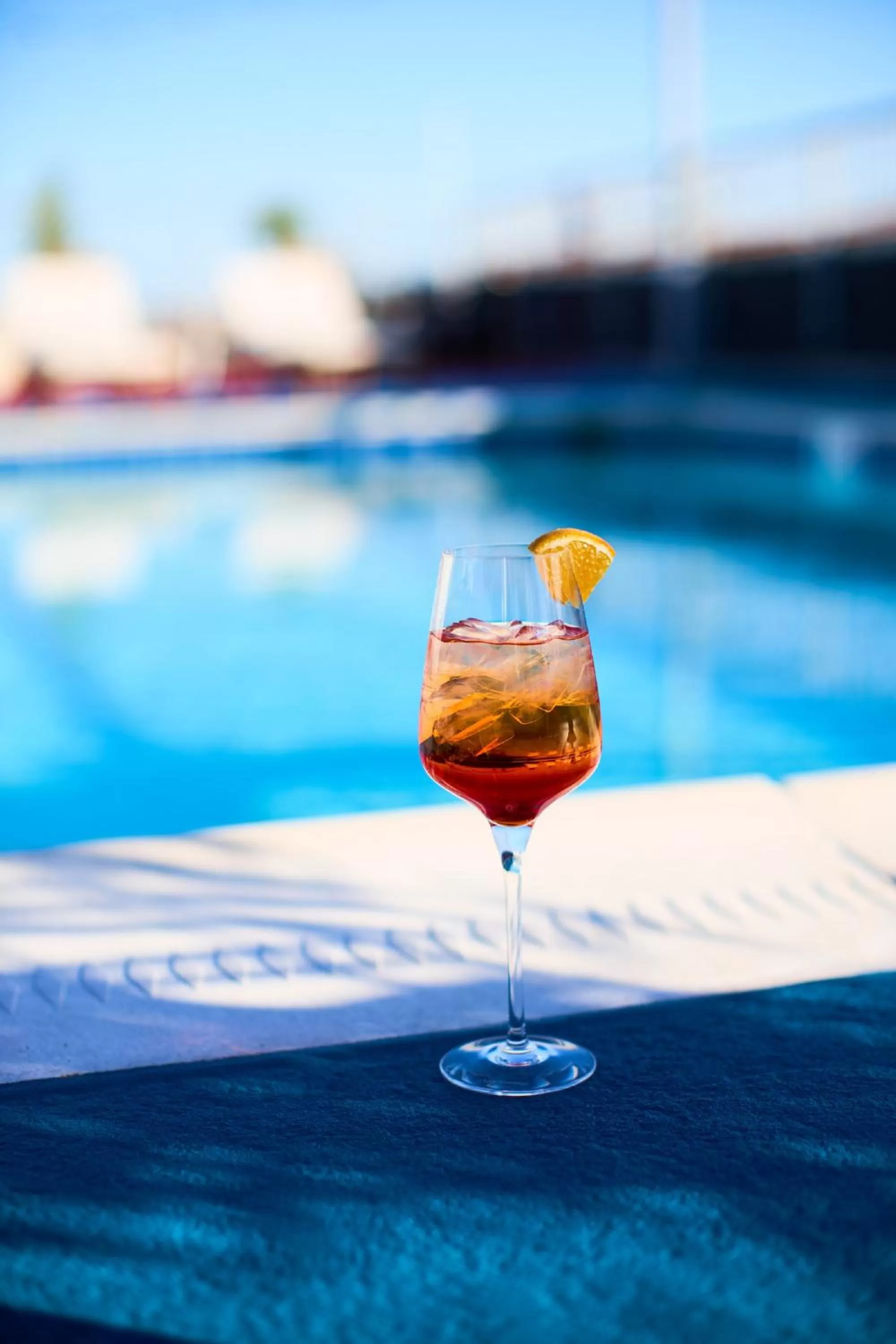 Drinks in The Ven at Embassy Row, Washington, D.C., a Tribute Portfolio Hotel