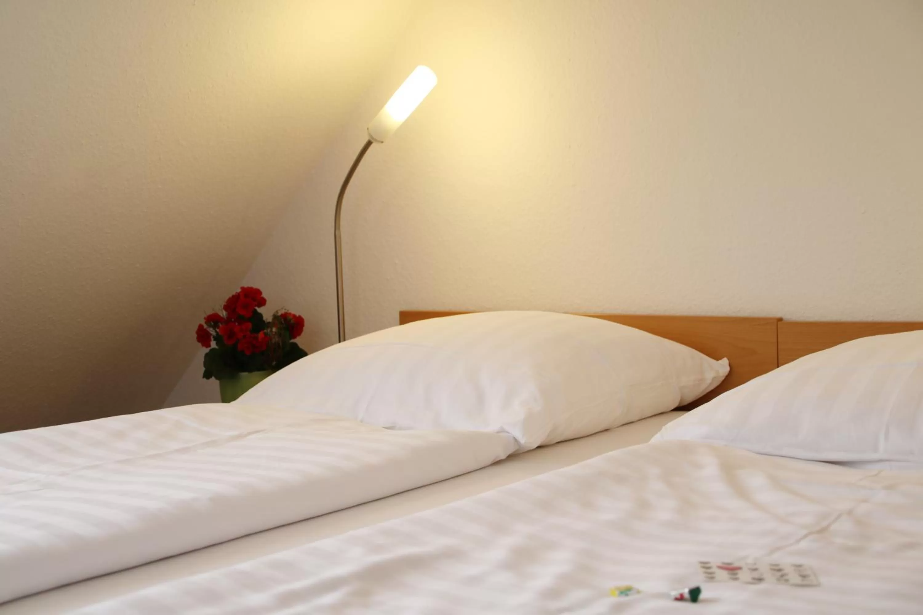 Bedroom, Bed in Württembergischer Hof