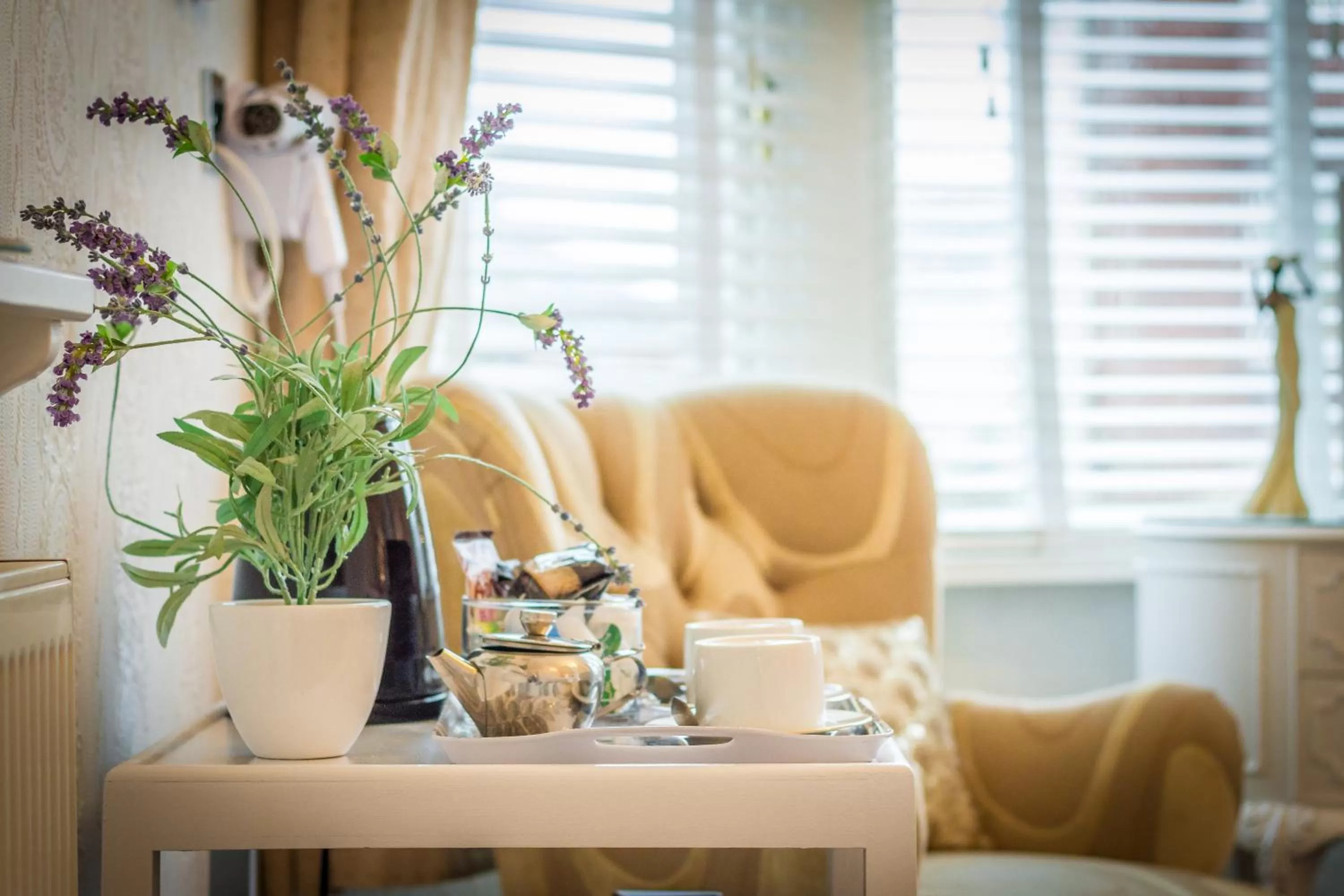 Area and facilities in North Crest