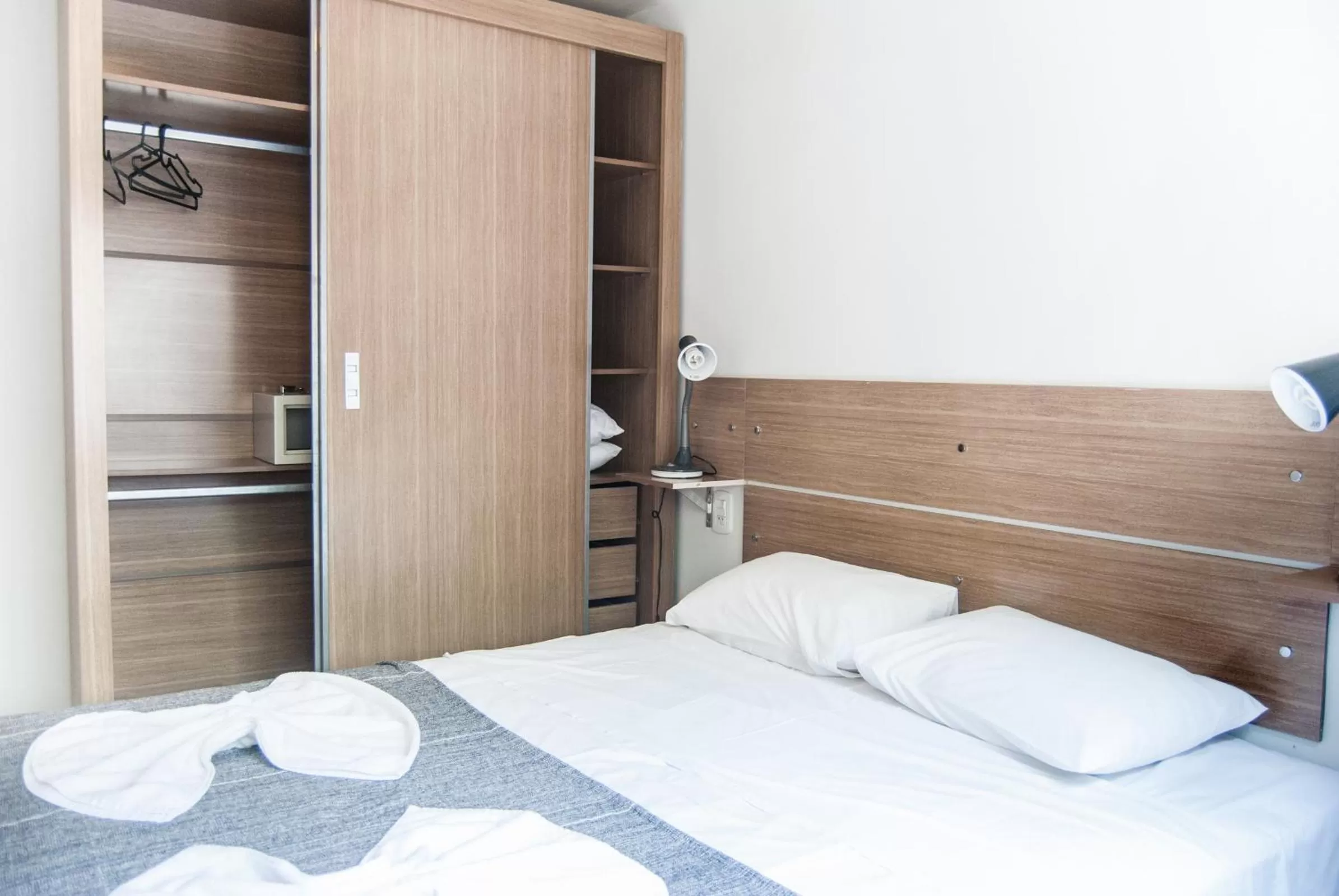 Photo of the whole room, Bed in Pousada Holiday