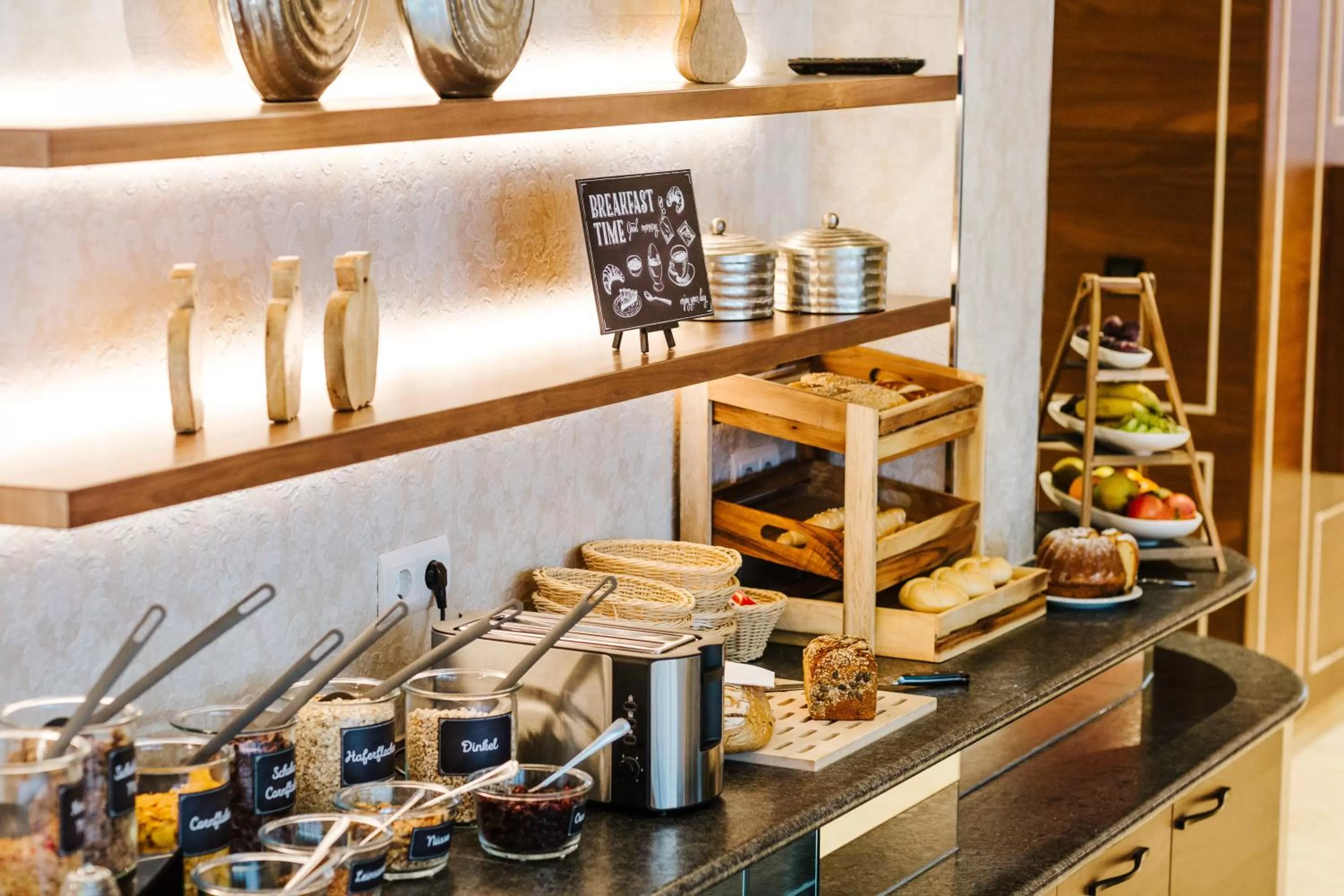 Buffet breakfast in Tinschert Hotel-Restaurant-Partyservice