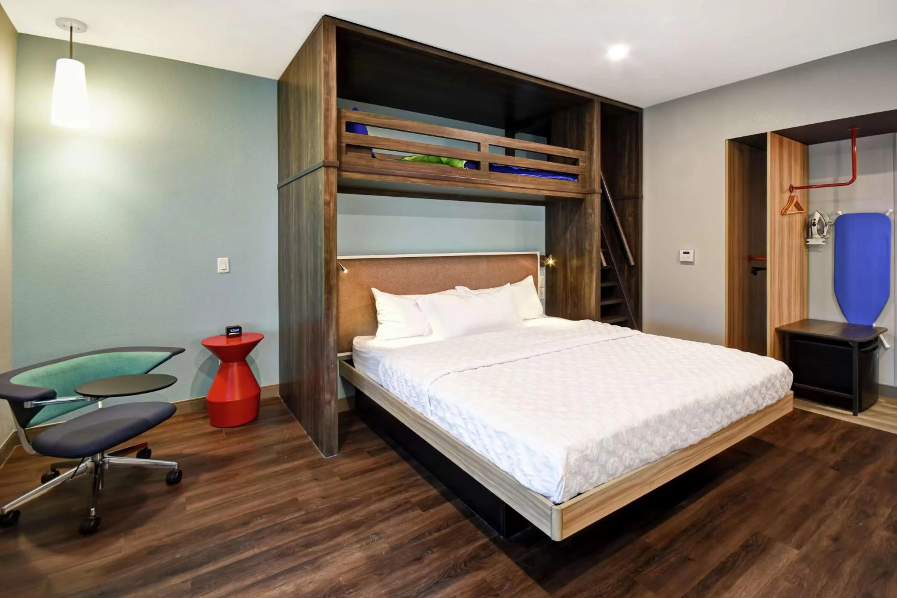 Bed in Tru By Hilton Pigeon Forge