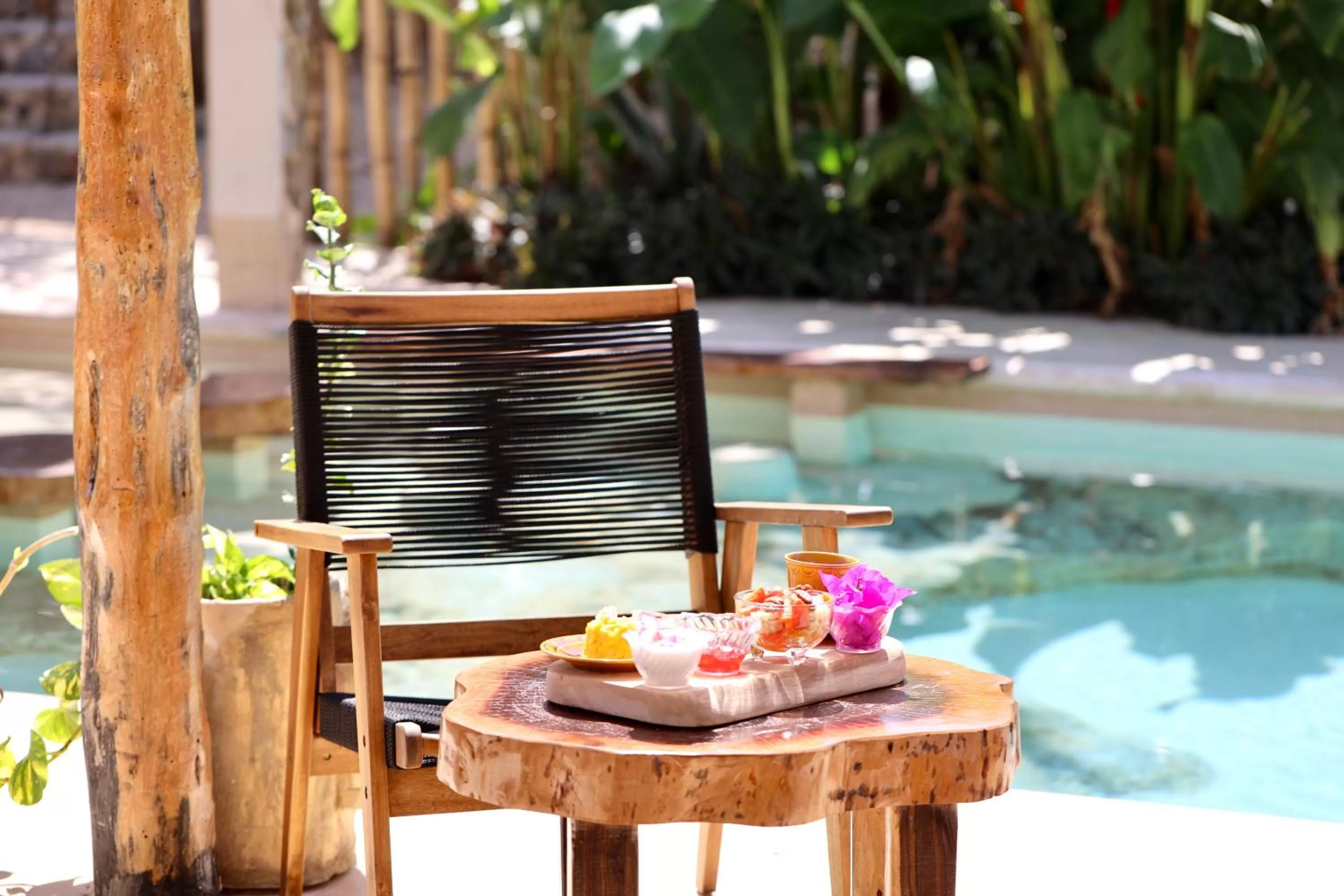 Restaurant/places to eat in RESET ATEMPORAL