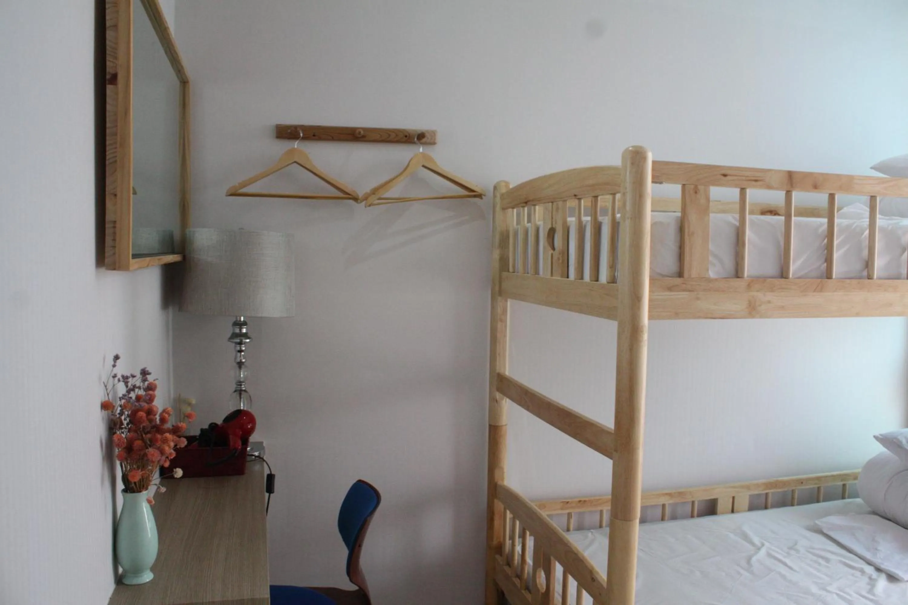 Shower, Bed in Andong Poong-gyung HOSTEL n LIBRARY