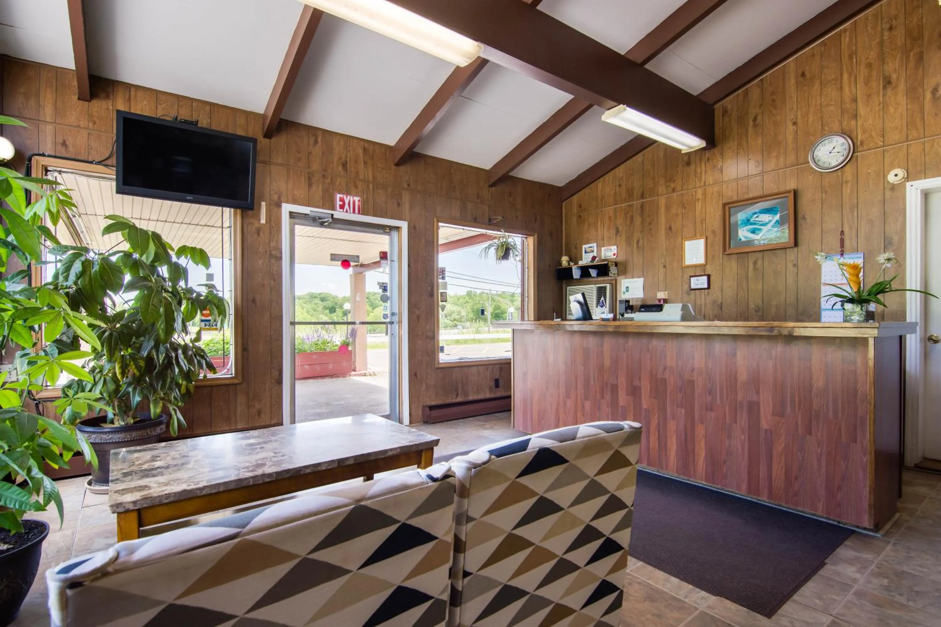 Lobby or reception in Knights Inn Amsterdam