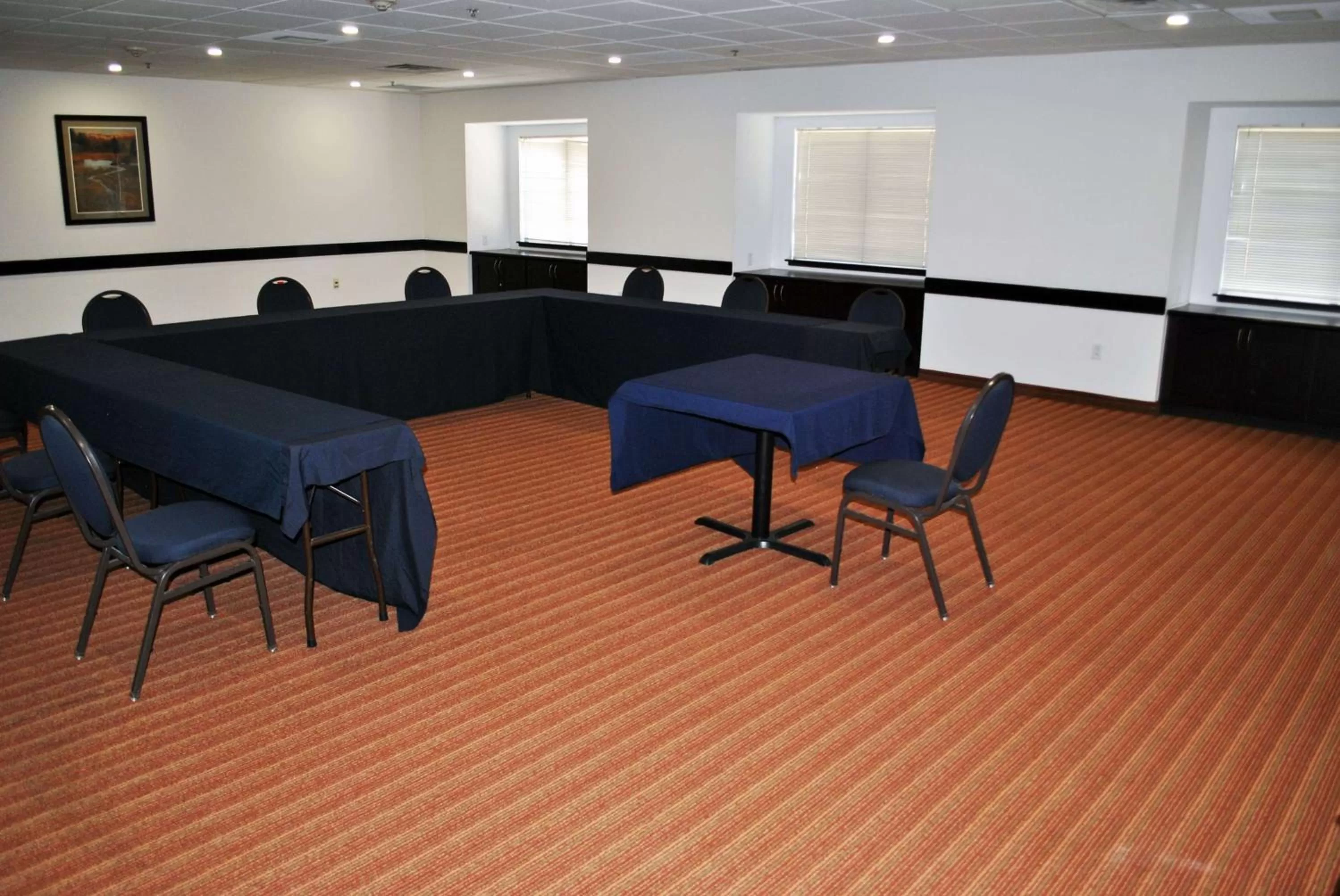 Banquet/Function facilities in Microtel Inn and Suites by Wyndham Toluca