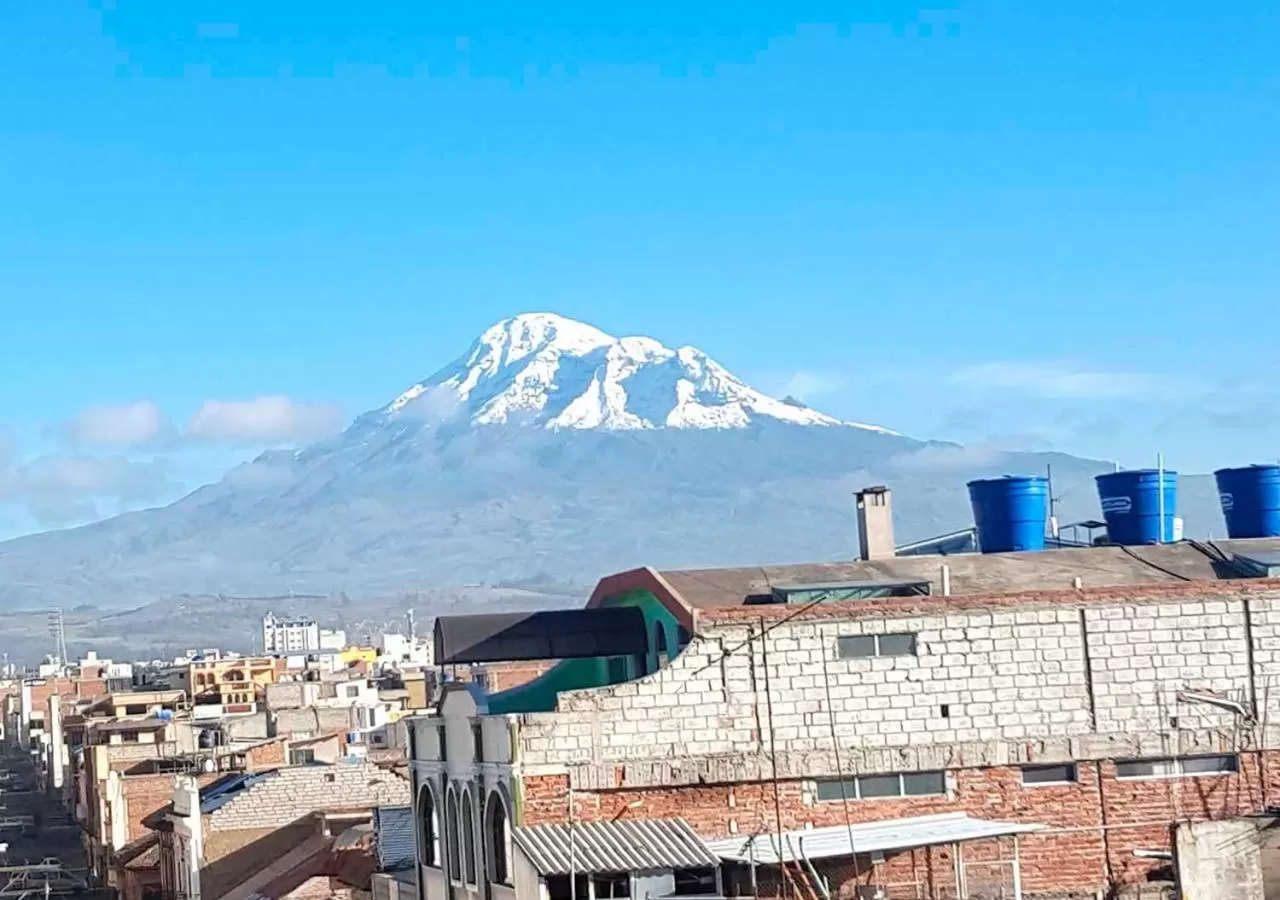 Restaurant/places to eat in La Merced Plaza Hospedaje
