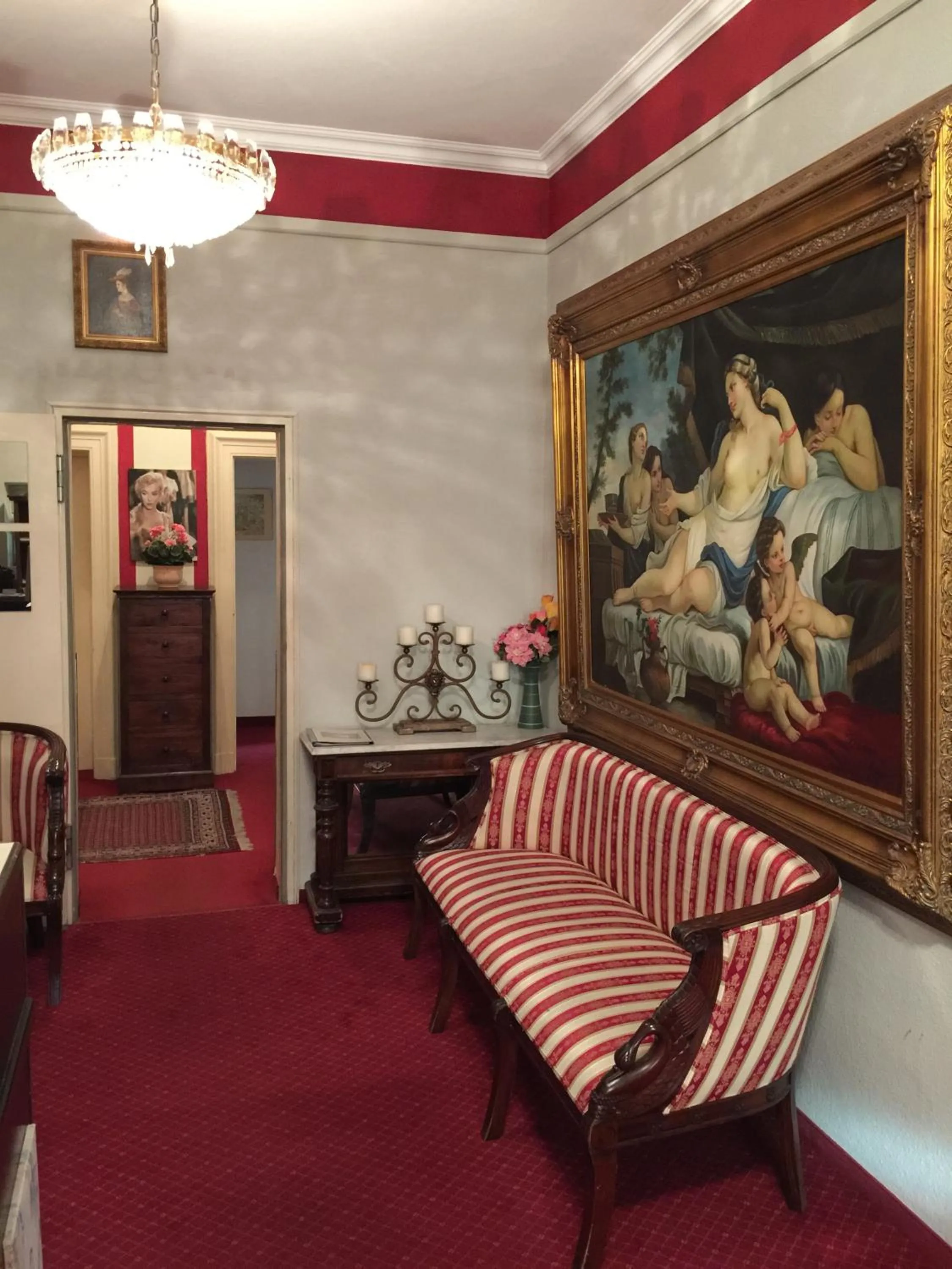 Decorative detail in Hotel Galleria