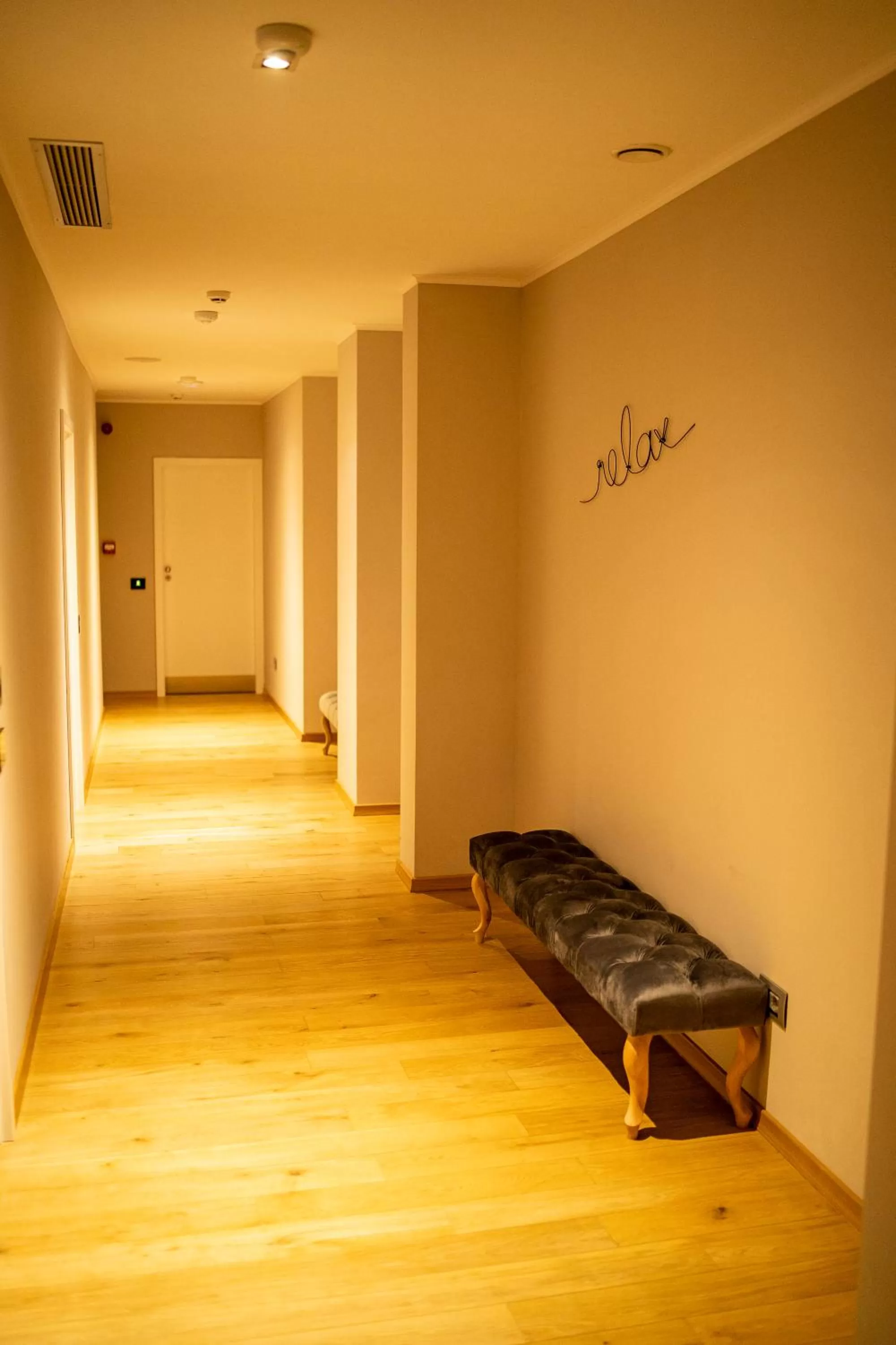 Lobby or reception in New Era Hotel Old Town Party Zone Bucharest- parking with fee nearby - NOT at the hotel !