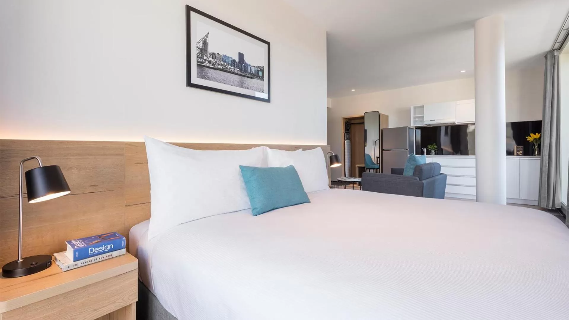 Bed in Oaks Wellington Hotel