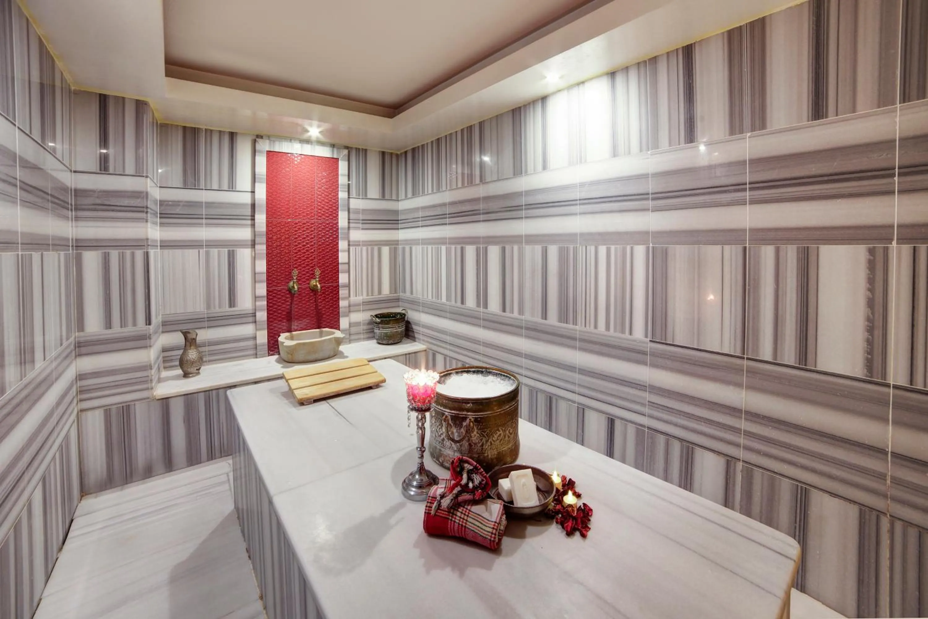 Sauna in Great Fortune Hotel & Spa