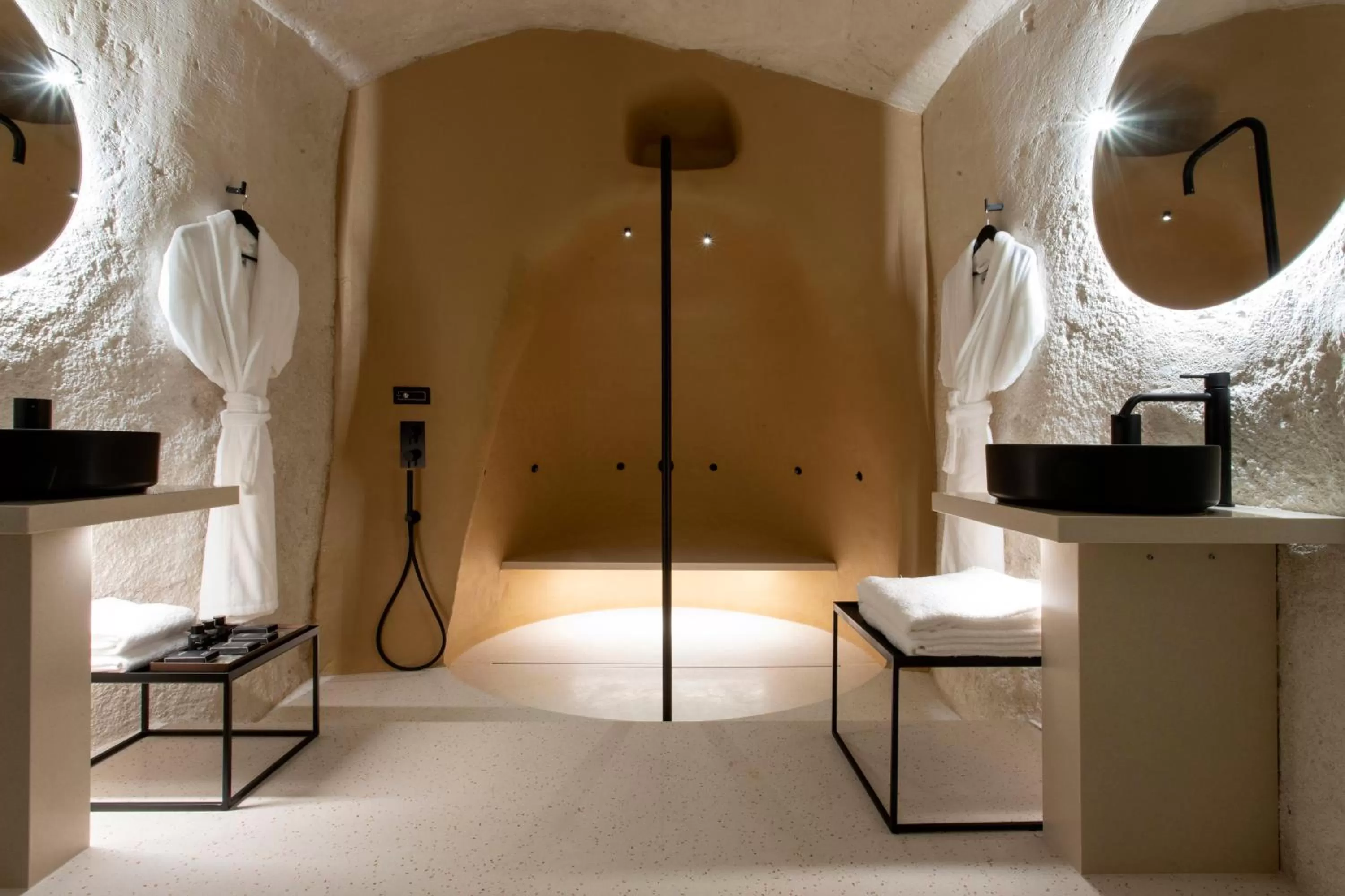 Shower in PIANELLE RESORT