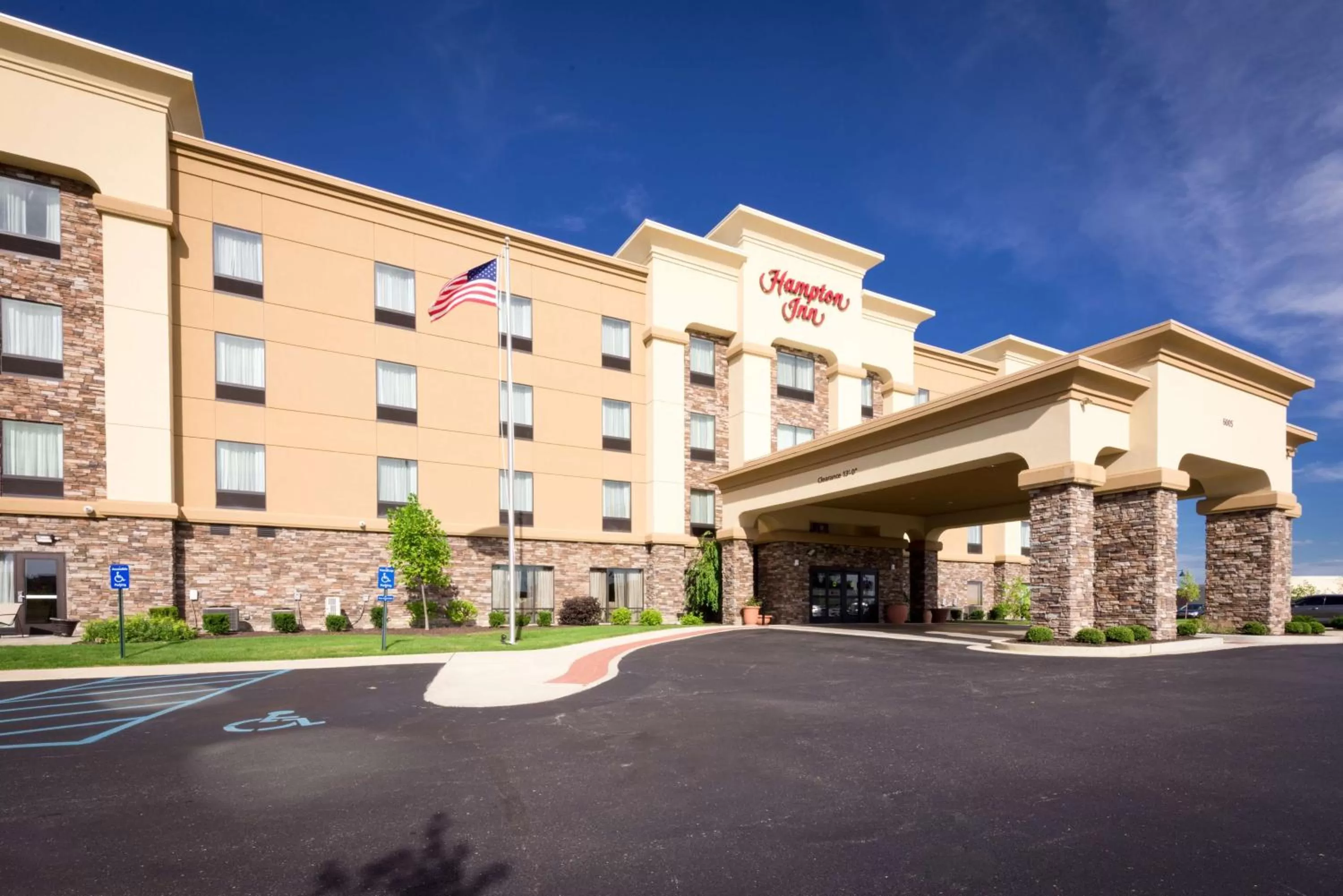 Property building in Hampton Inn Indianapolis NW/Zionsville