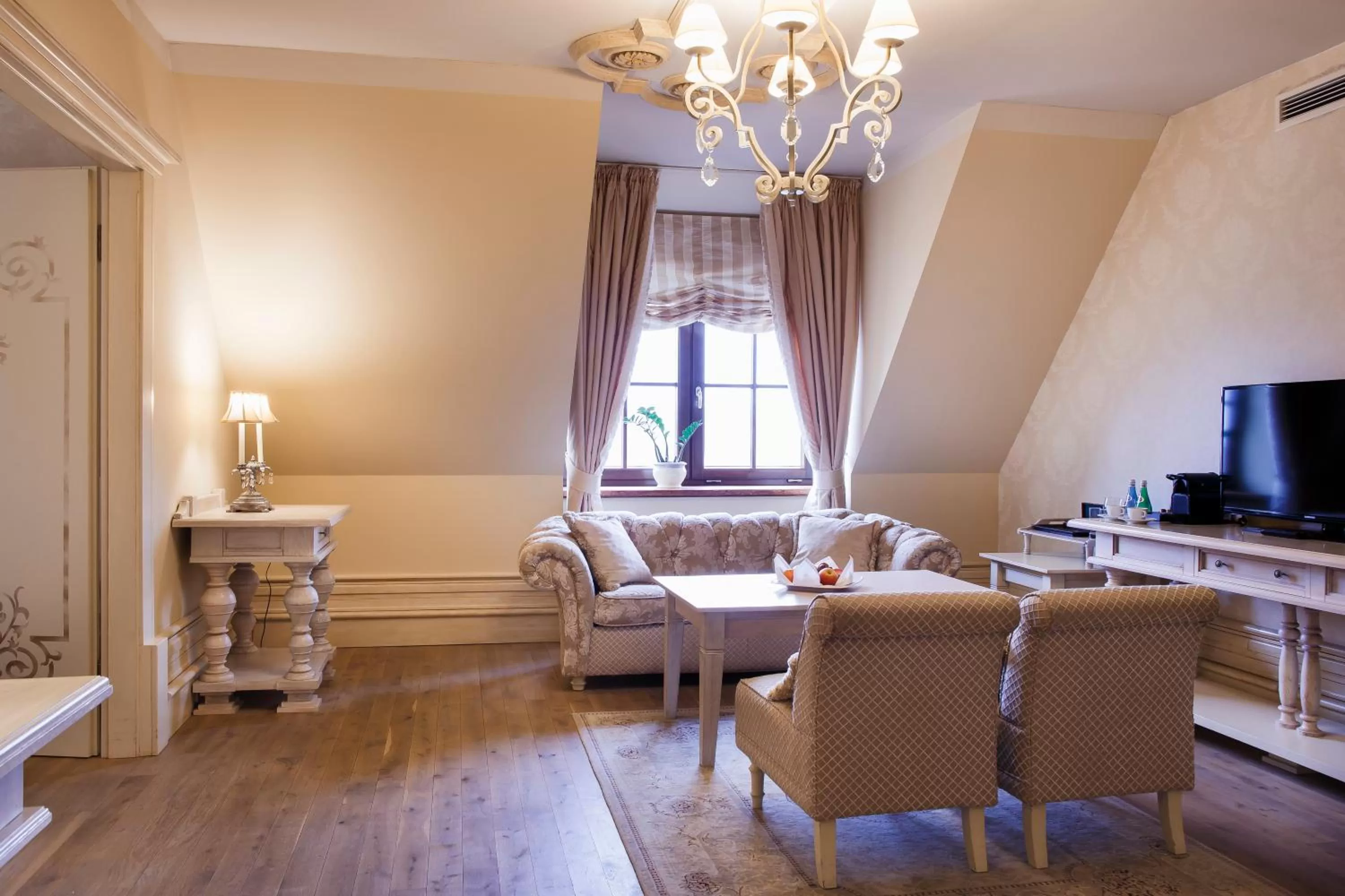 Photo of the whole room in Hotel Król Kazimierz