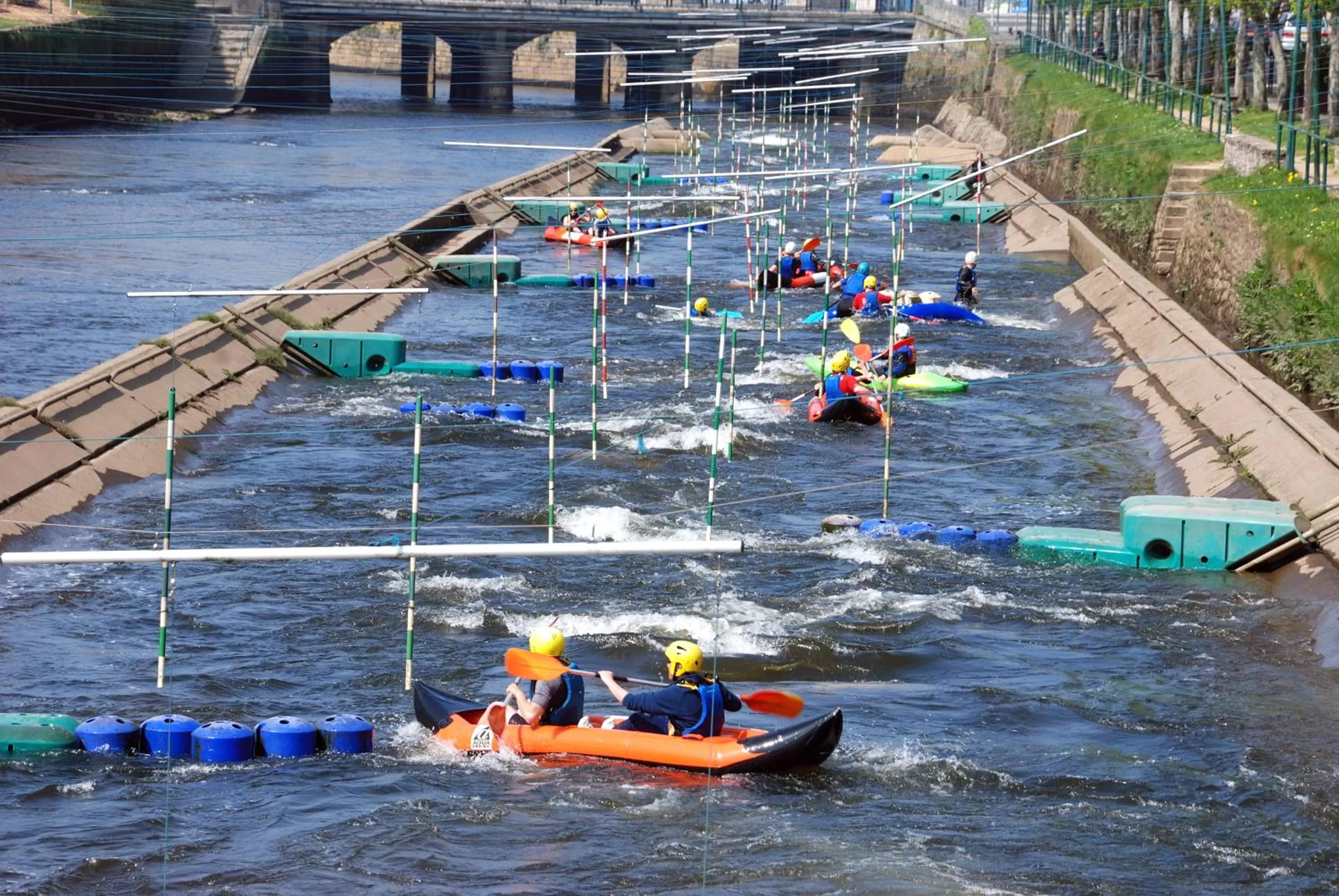 Canoeing in Kyriad Lannion-Perros-Guirec