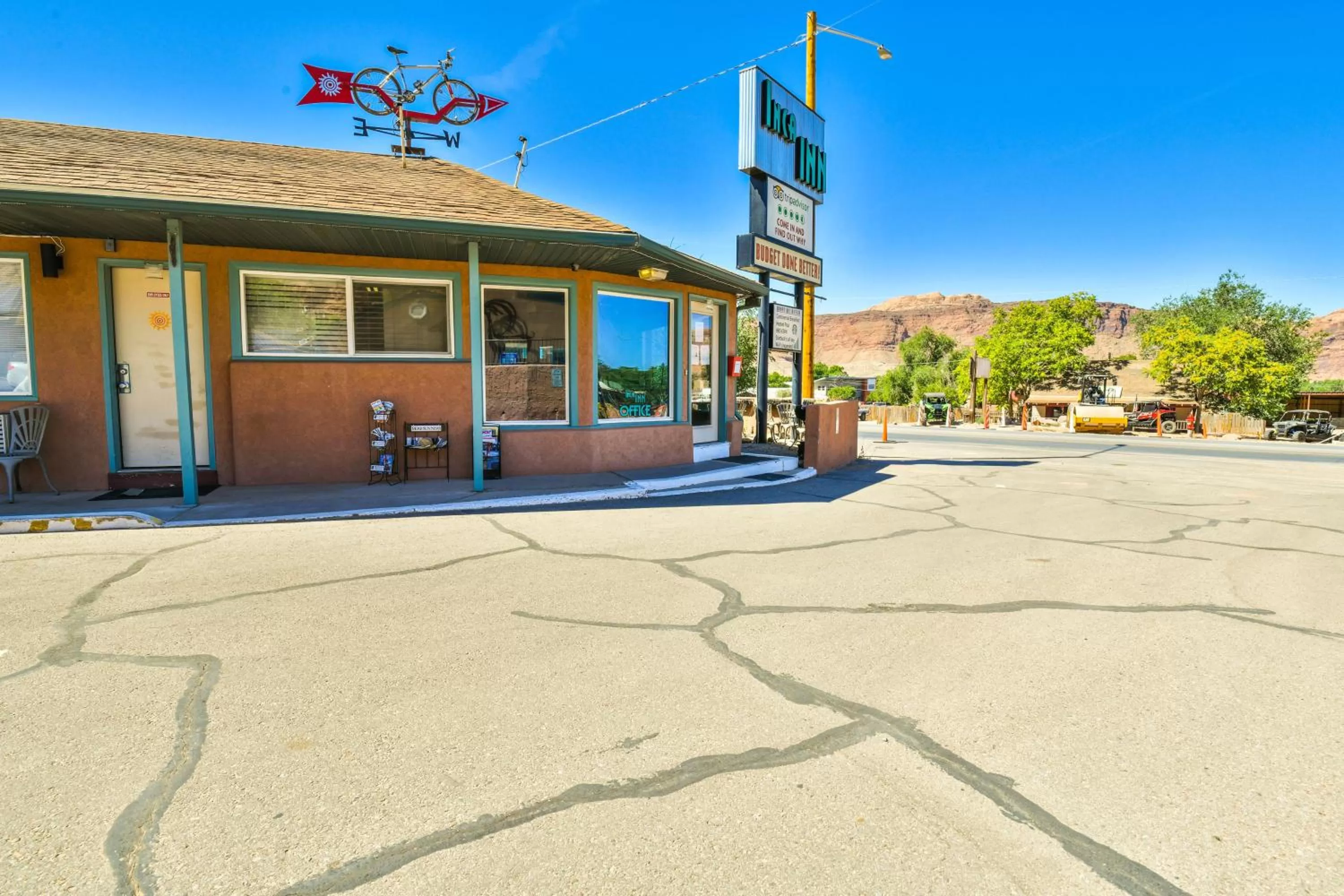 Facade/entrance in Inca Inn Moab