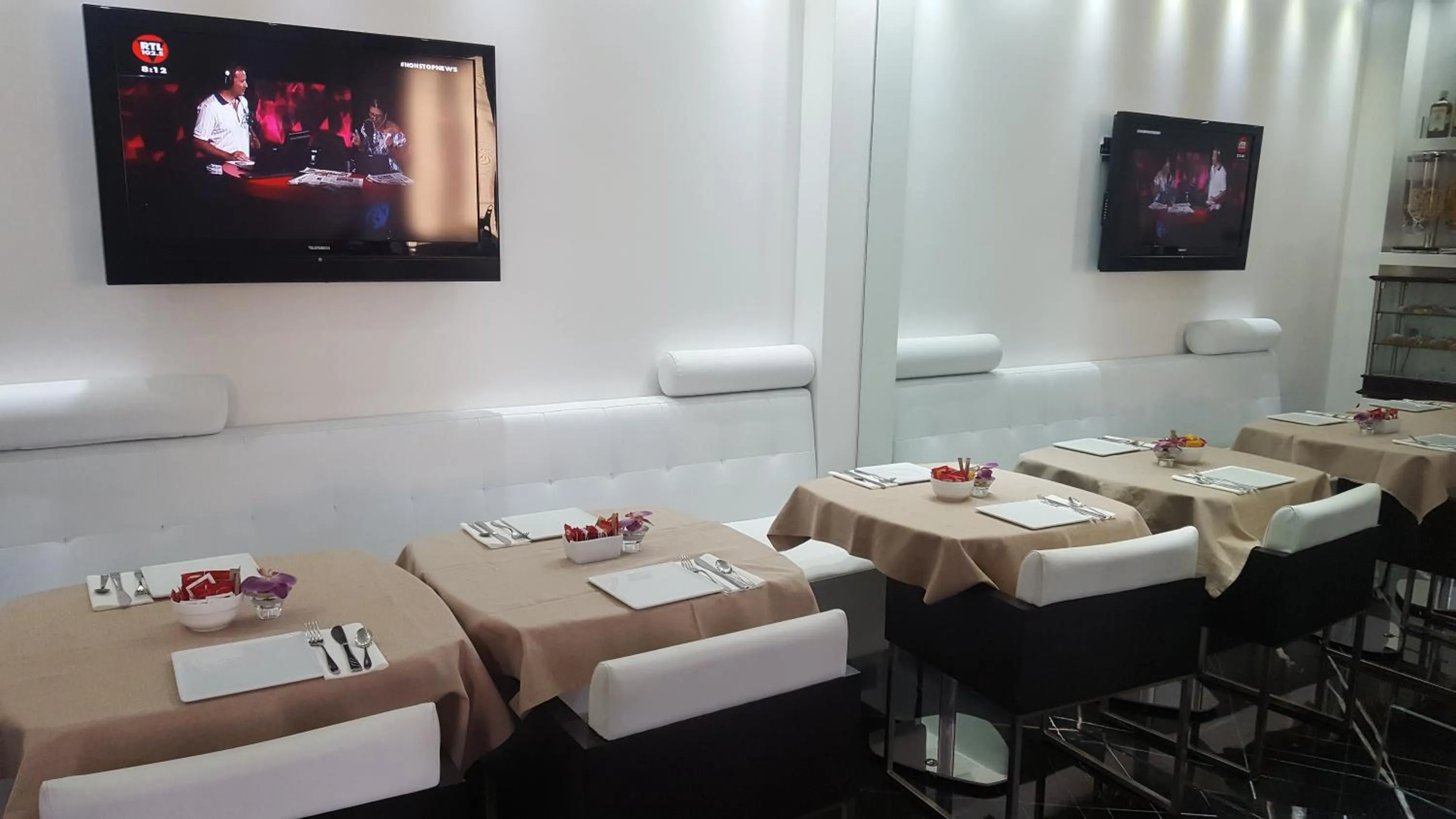 Breakfast in Hotel Exclusive