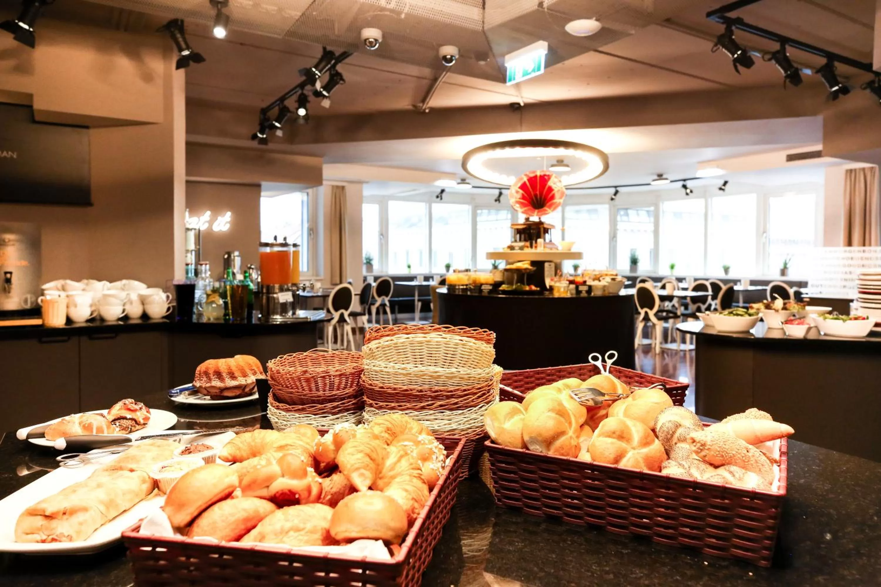 Buffet breakfast in arte Hotel Wien Stadthalle