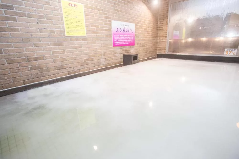 Kur and Hotel Suruga