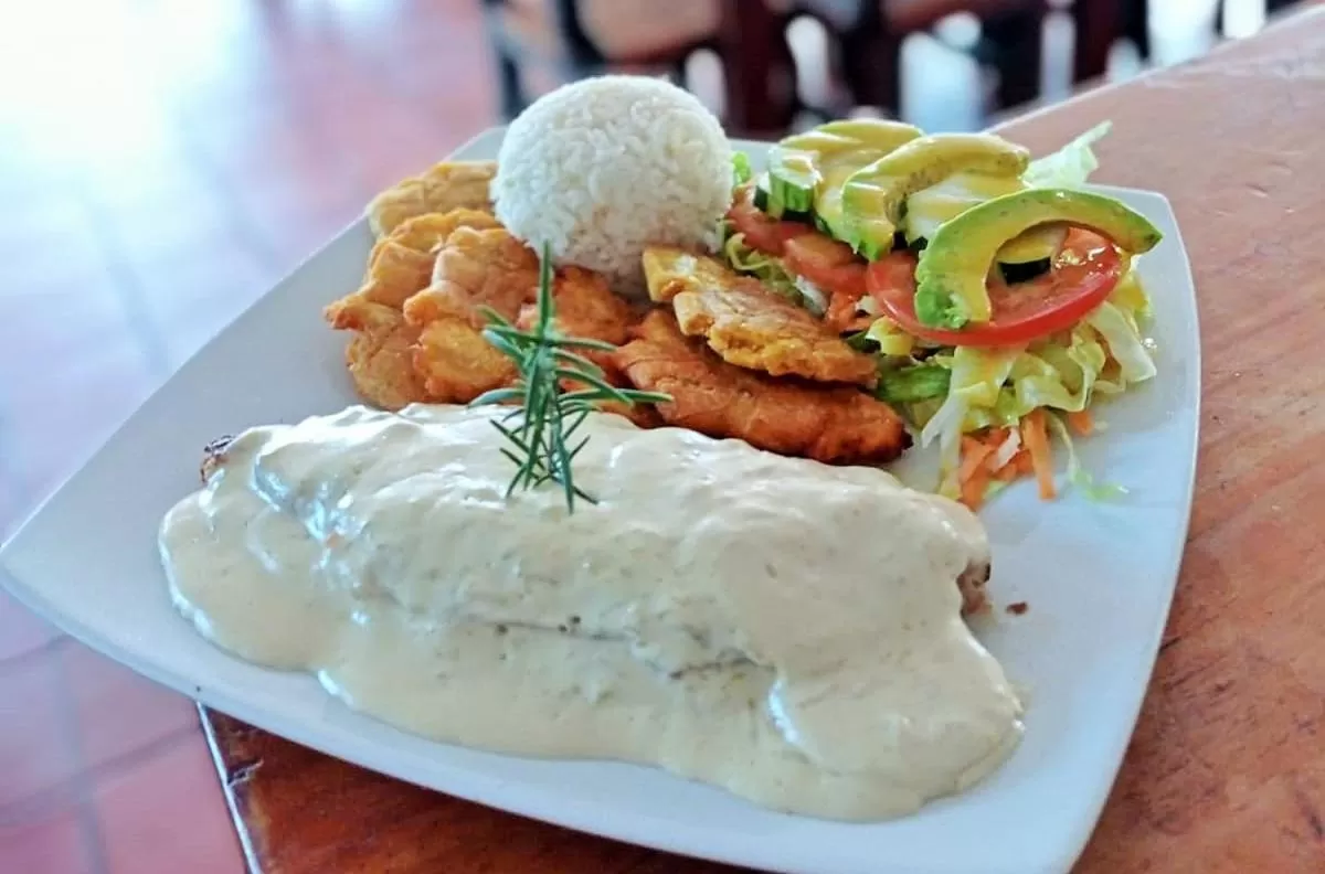 Restaurant/places to eat, Food in Hotel Las Rocas Resort Villanueva