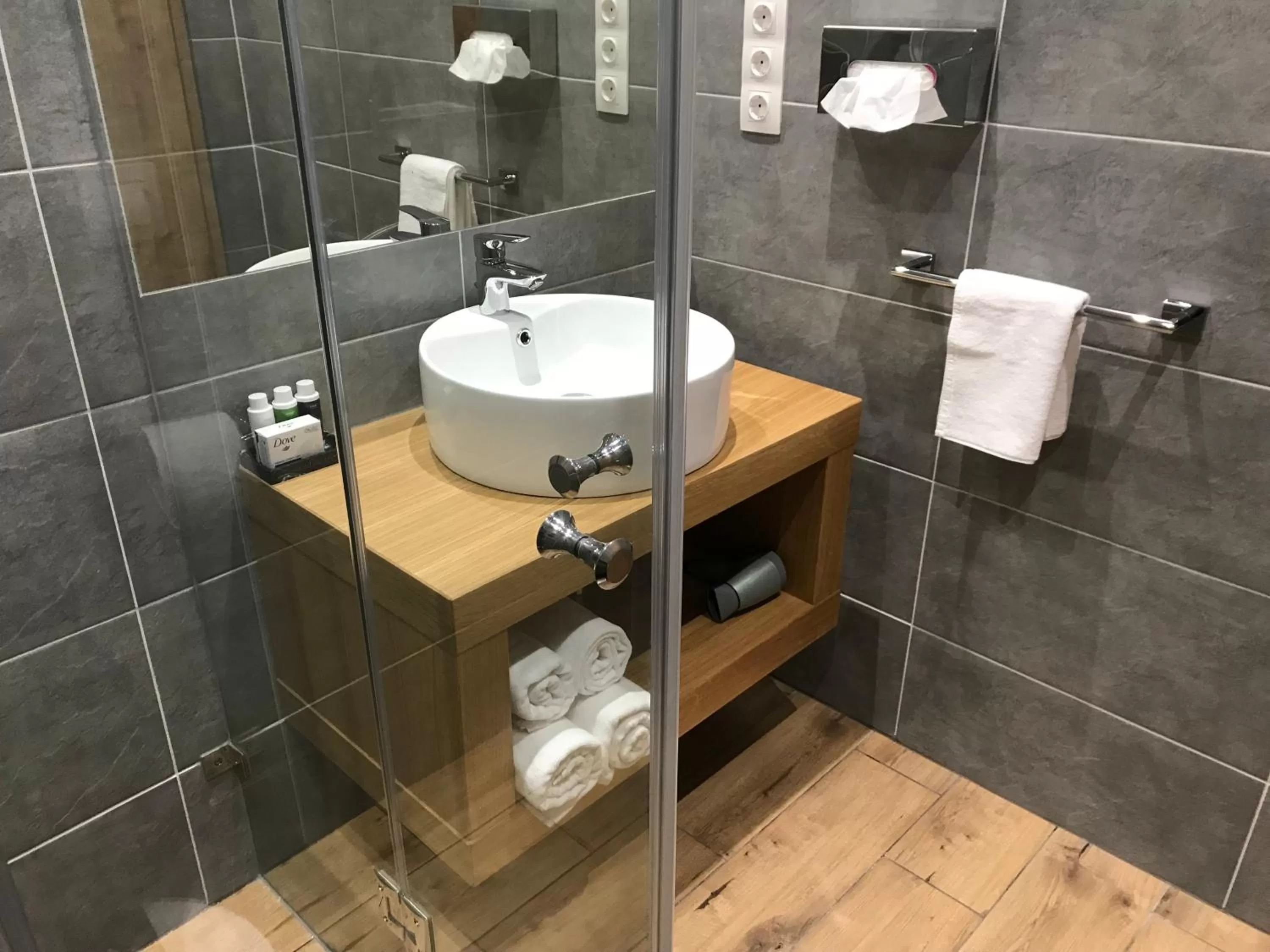 Bathroom in Villa Aruba & Private SPA Suites