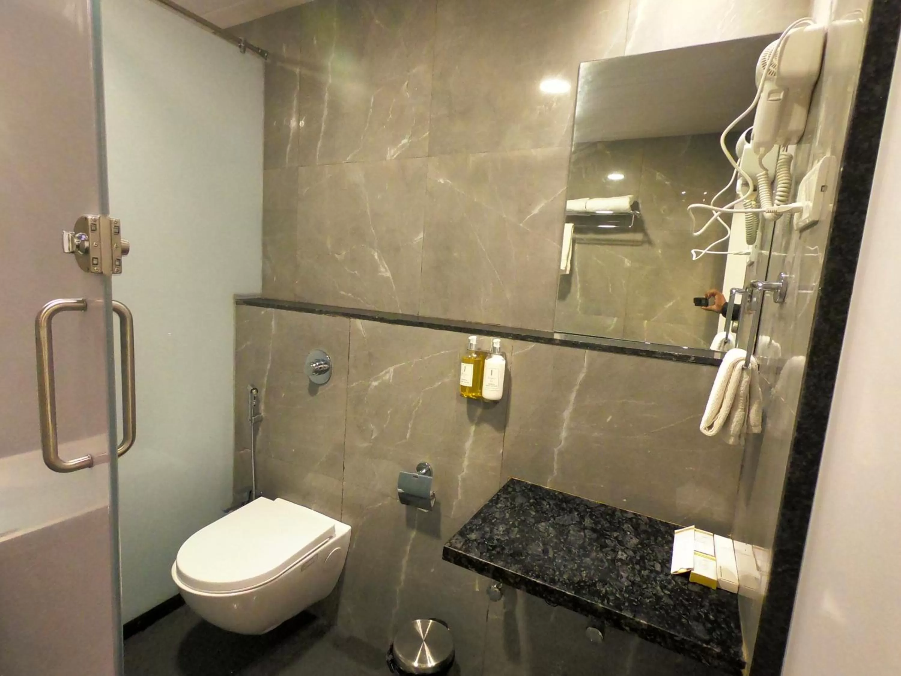 Bathroom in Jivanta Mahabaleshwar