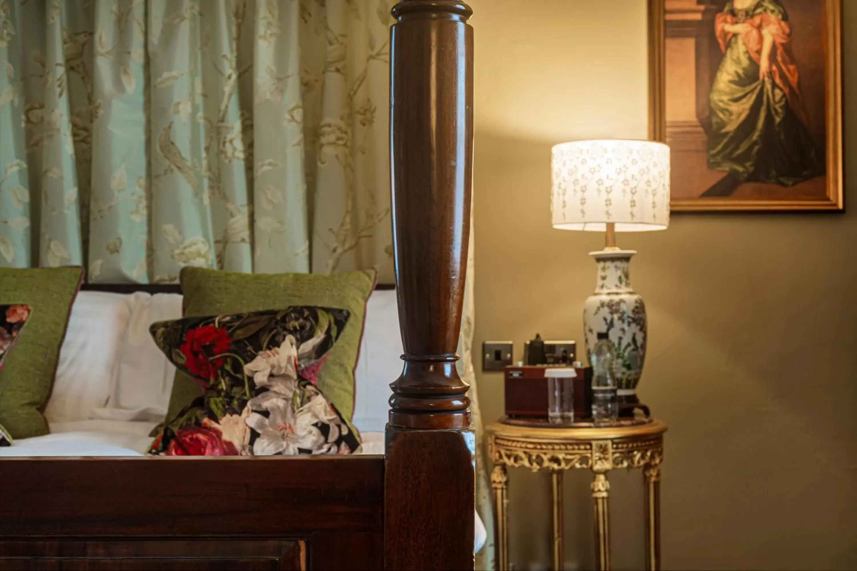 Suite in The Rutland Arms Hotel, Bakewell, Derbyshire - The Coaching Inn Group Suite in The Rutland Arms Hotel, Bakewell, Derbyshire - The Coaching Inn Group