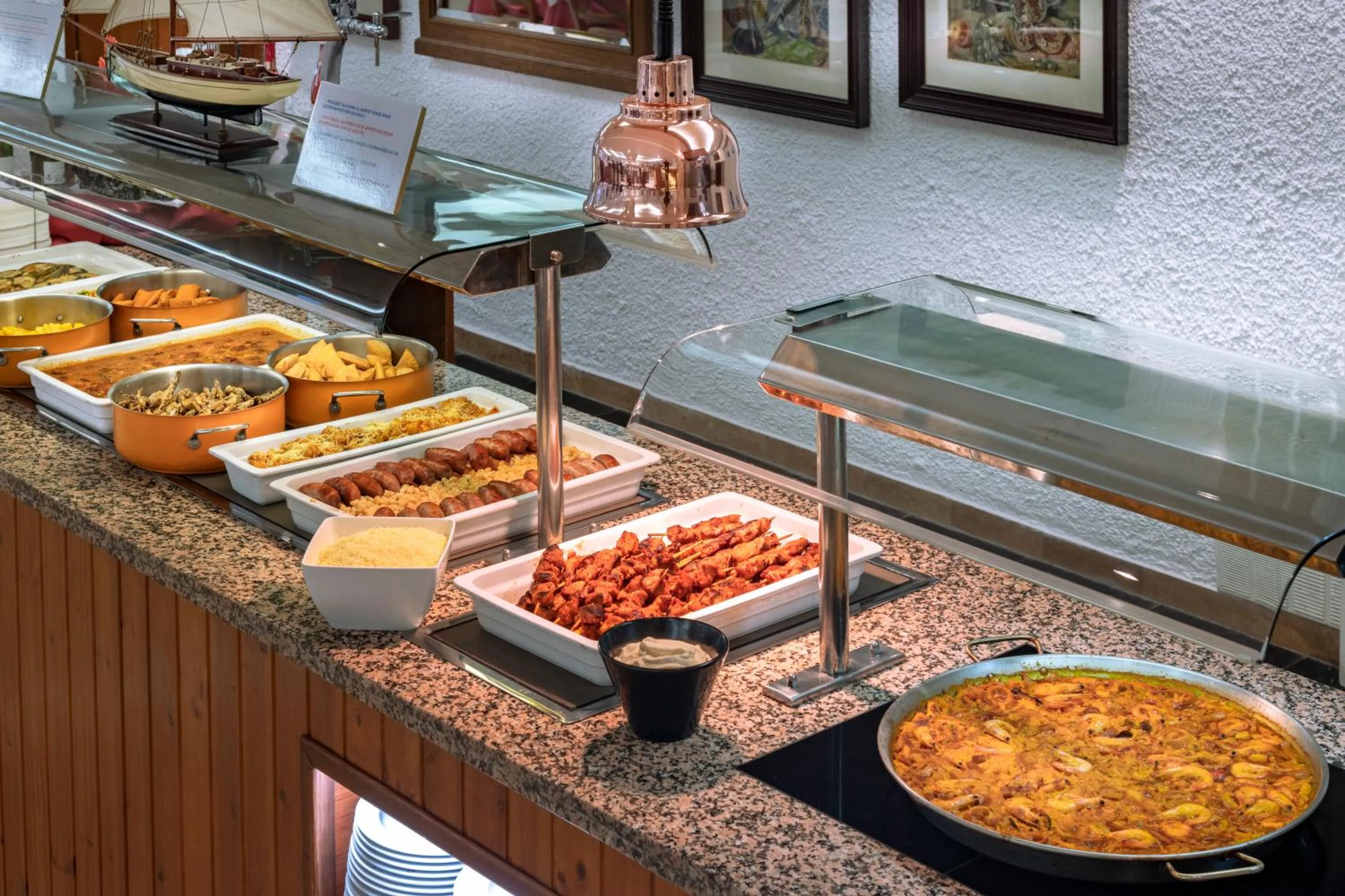 Food in Hotel GHT Neptuno-Tossa & Venus SPA