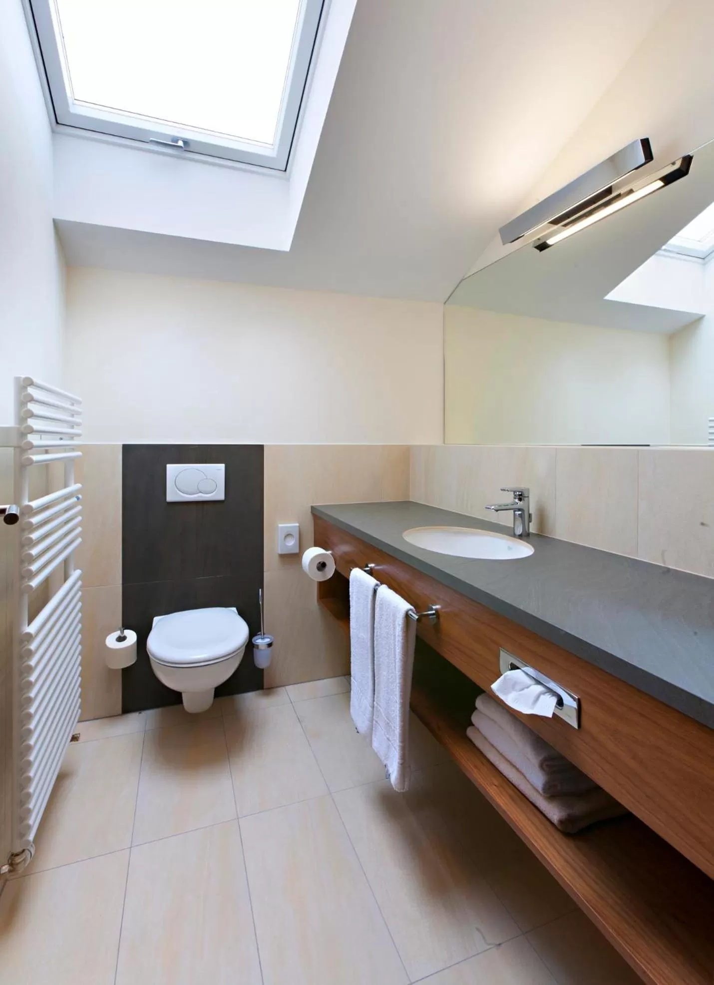 Toilet in Hotel Greinwald