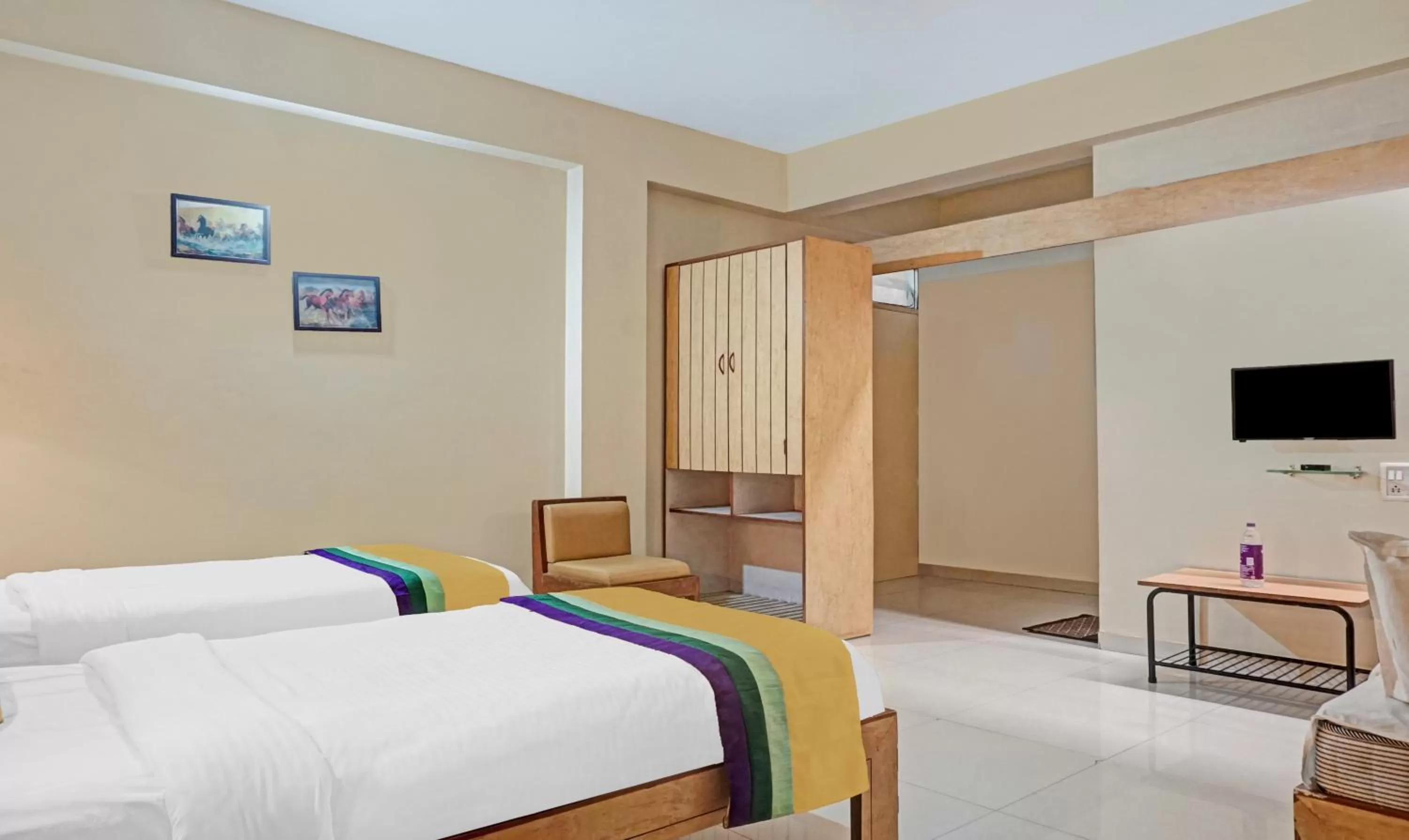 Bedroom, Bed in Itsy Hotels Ranjeet