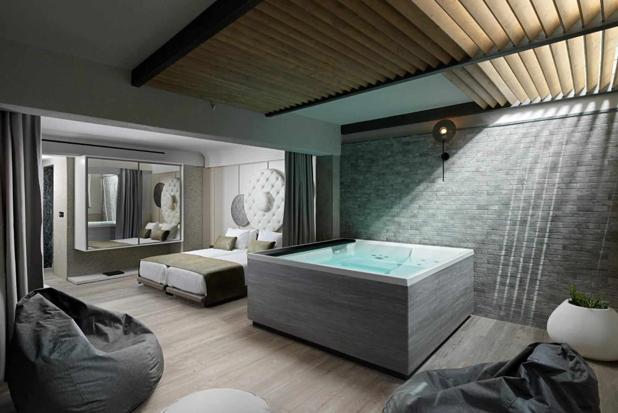 Hot Tub, Bed in Nautilux Rethymno by Mage Hotels