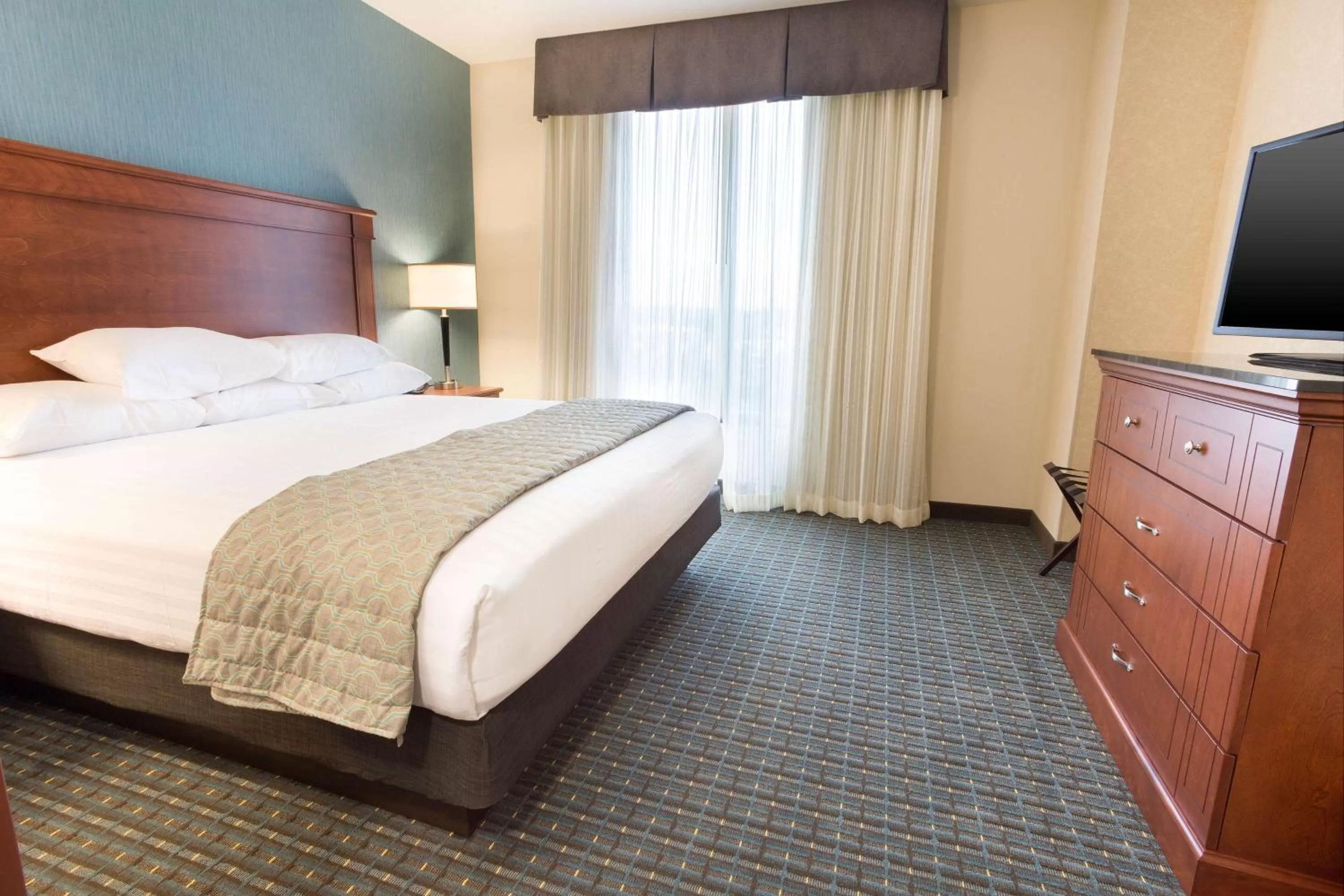 King Suite with Sofa Bed - Hearing Accessible, Tub in Drury Inn & Suites St. Louis Brentwood
