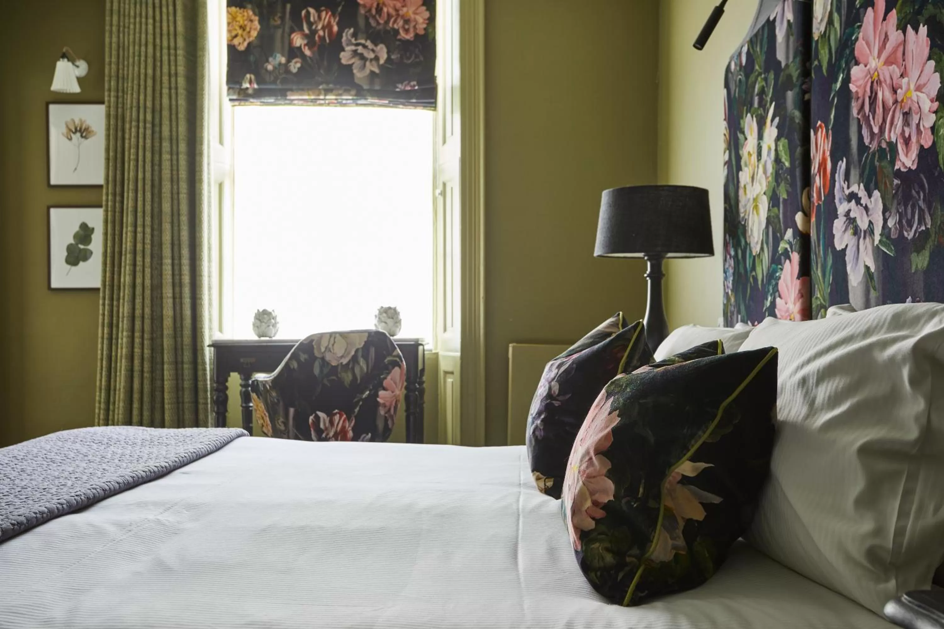 Bed in The King's Arms