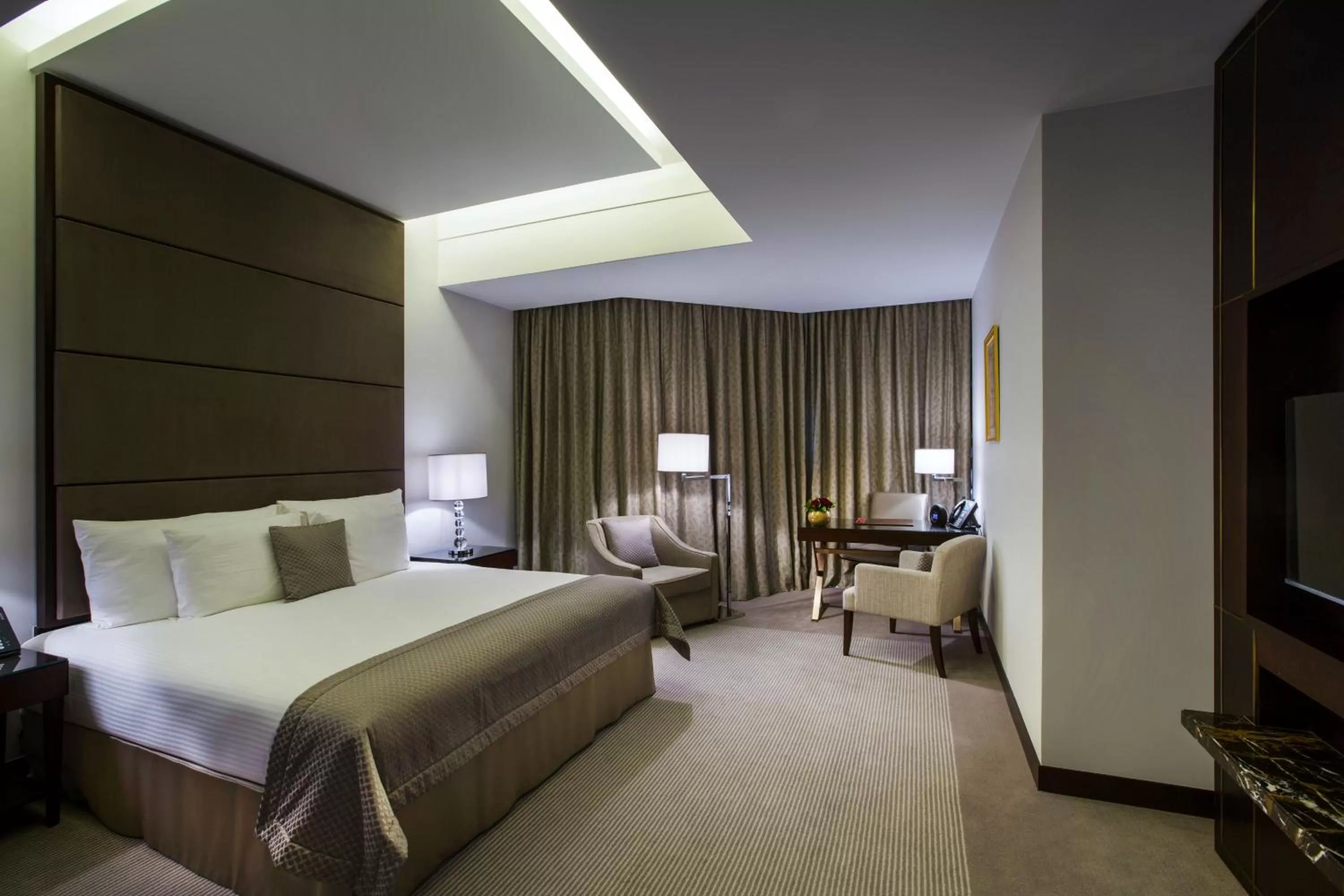 Bed in Bab Al Qasr Hotel