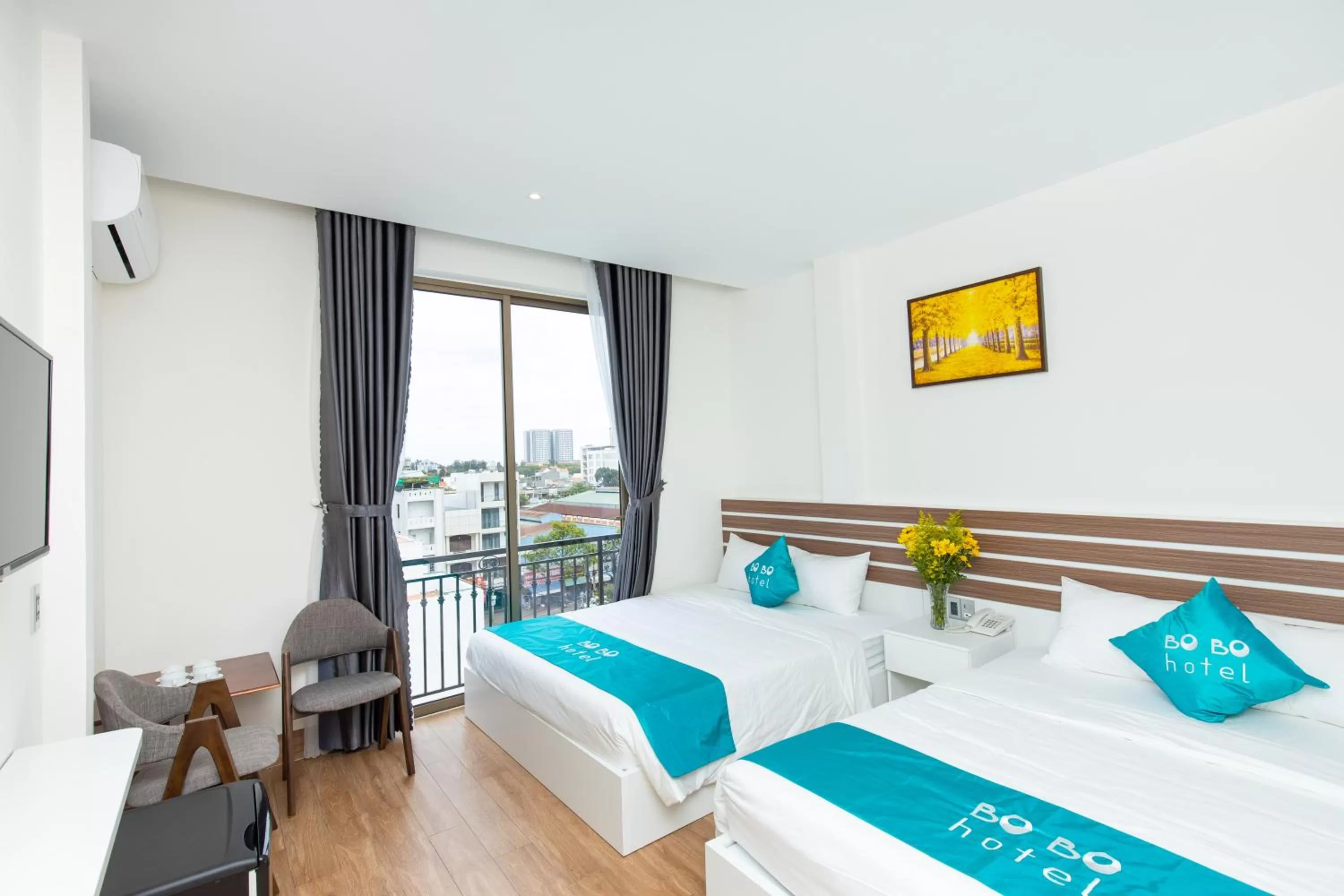 Balcony/Terrace, Bed in BOBO Boutique Hotel