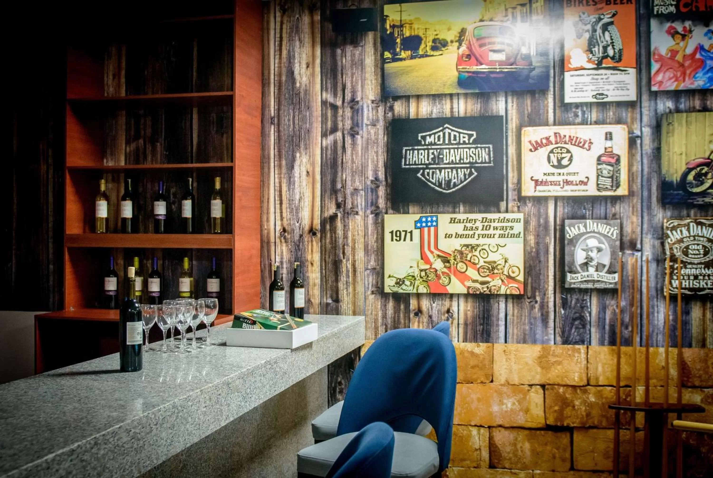 Lounge or bar in Wyndham Manta Sail Plaza Hotel and Convention Center