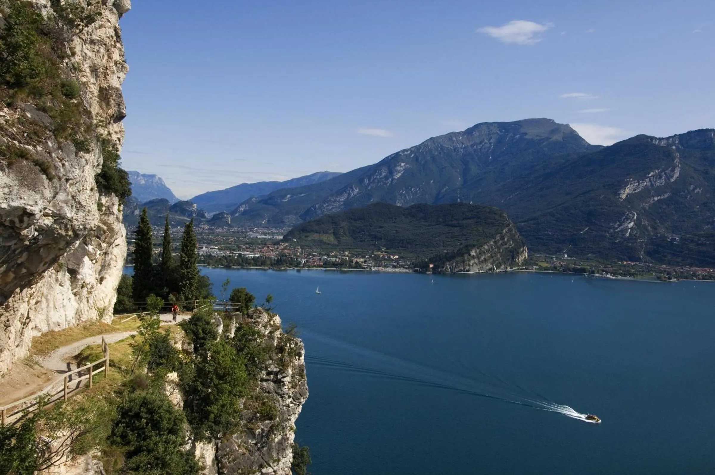 Hiking in Ecohotel Primavera