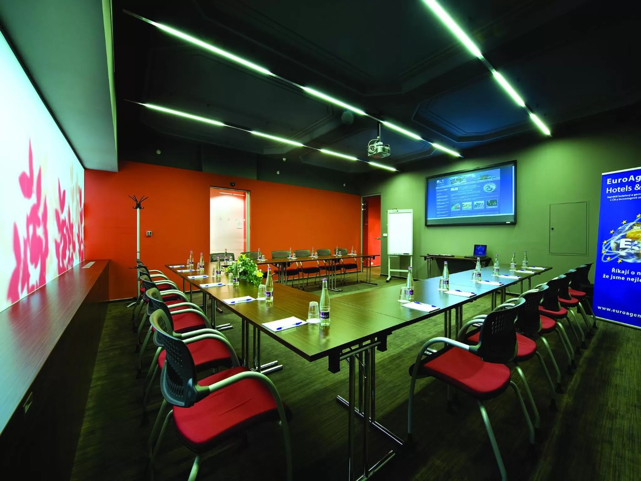 Business facilities in EA Hotel Julis
