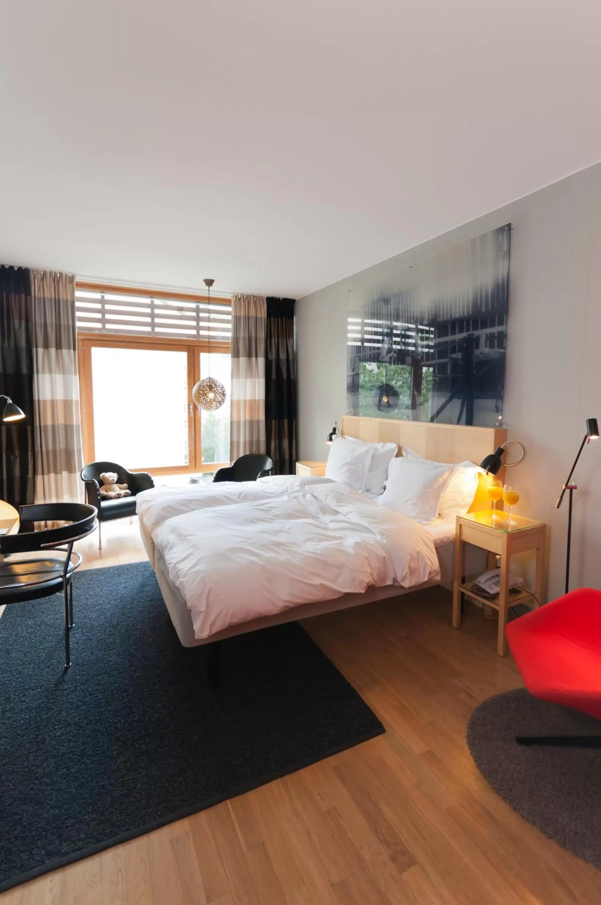 Photo of the whole room, Bed in Hotel Rival