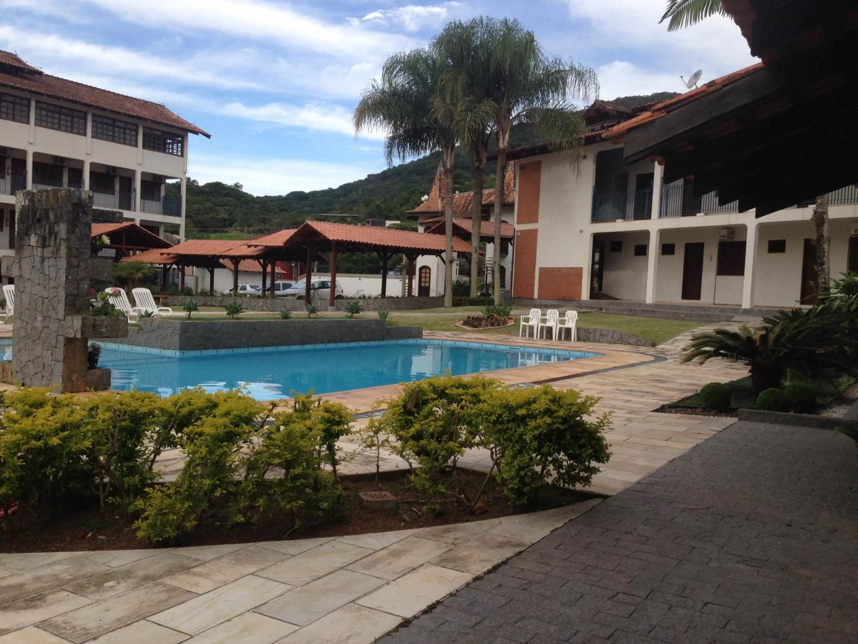 Swimming Pool in Bartholo Plaza Hotel