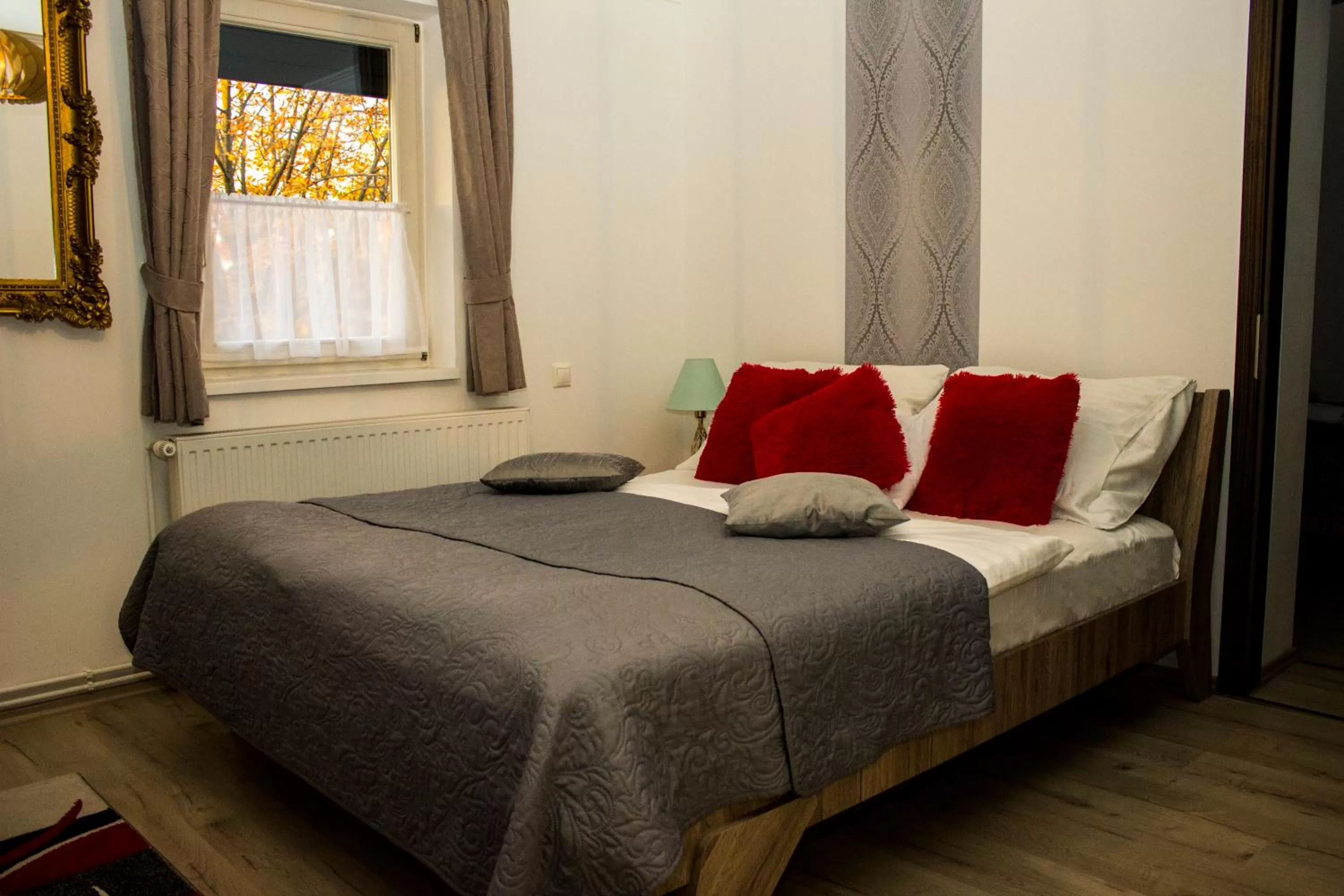 Bed in Vadász Panzió és Étterem