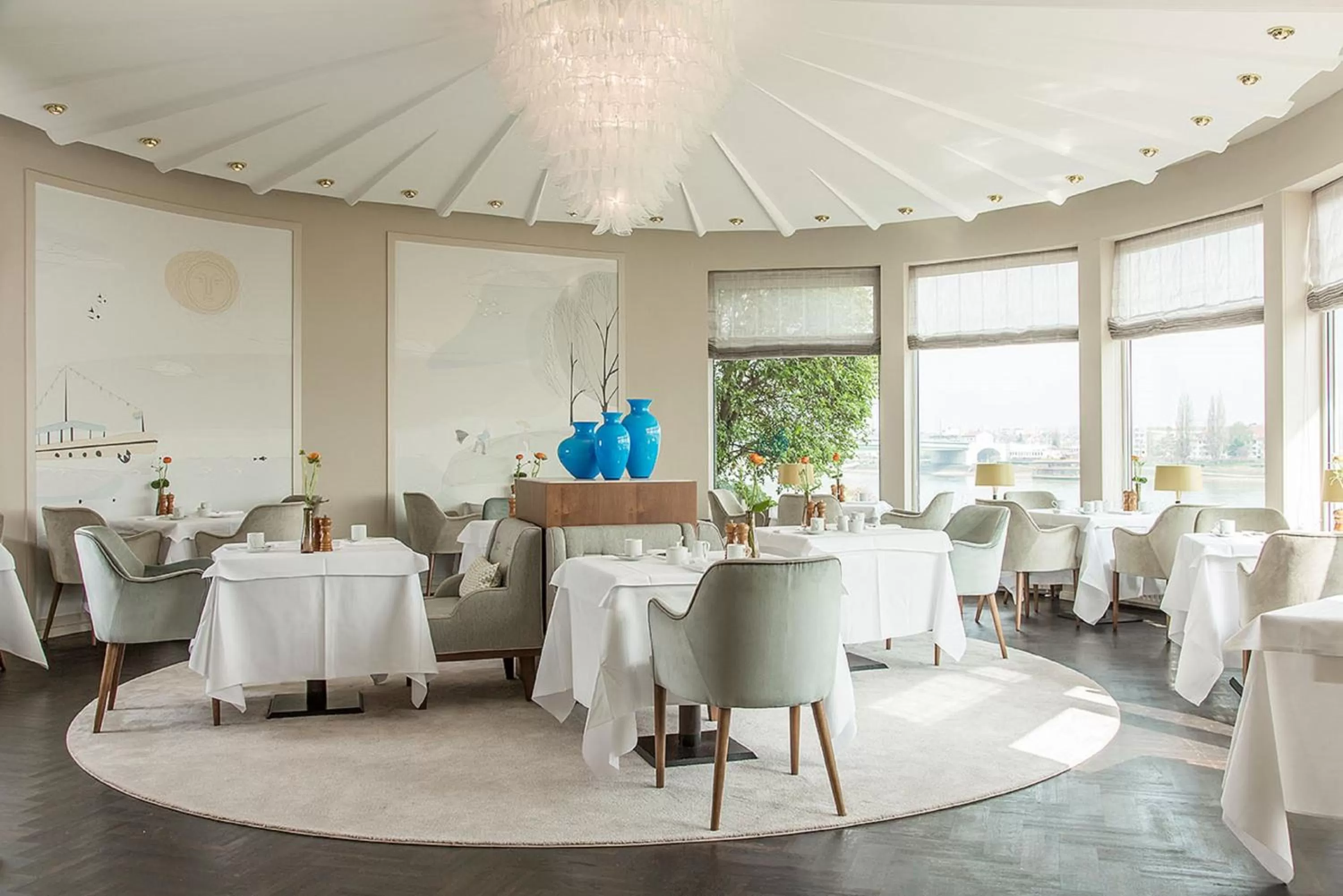 Restaurant/places to eat in AMERON Bonn Hotel Königshof