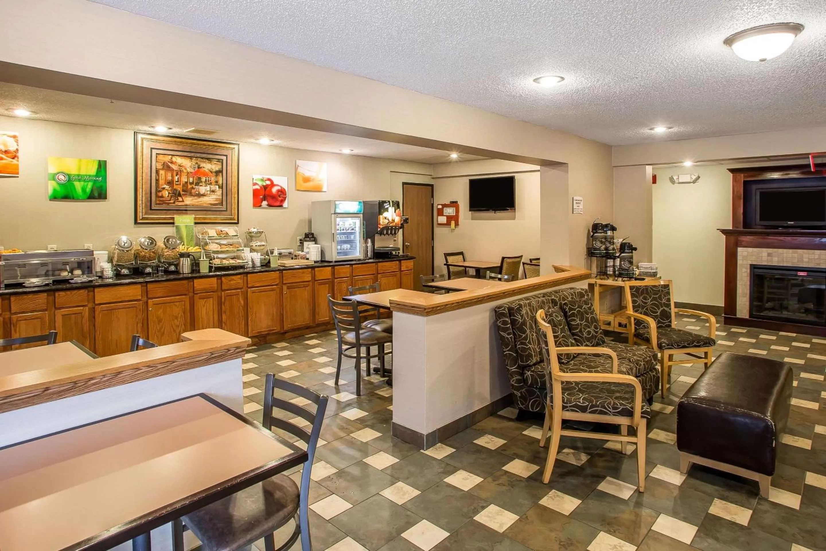 Restaurant/places to eat in Quality Inn & Suites Marinette